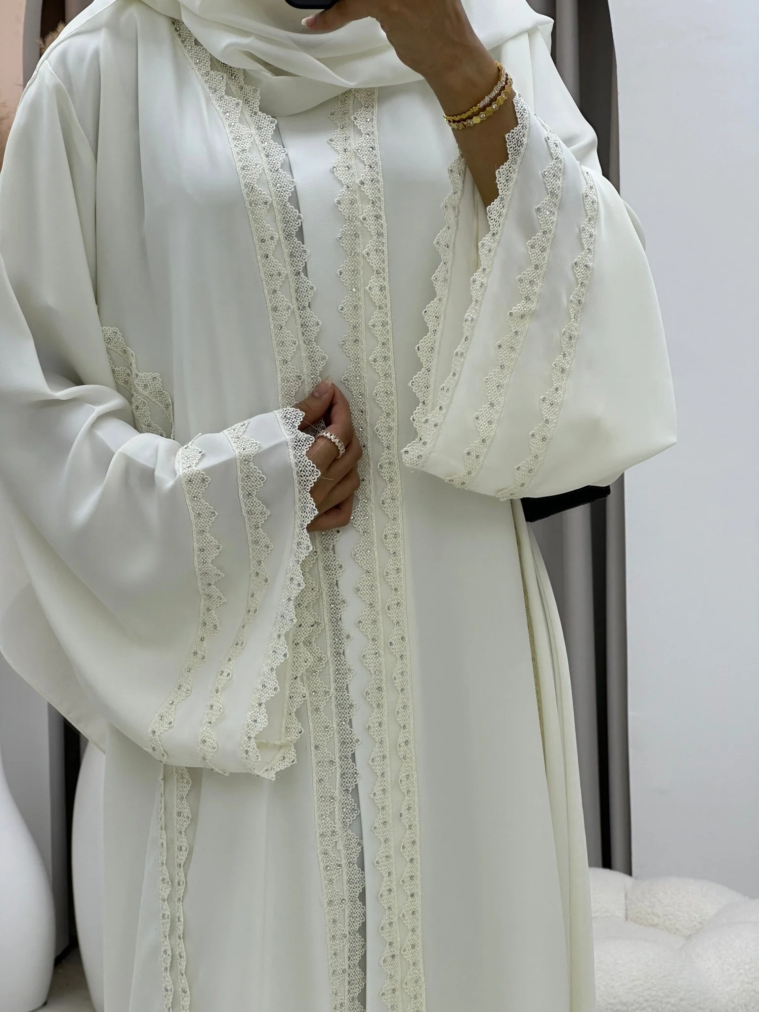 C 0100 White Lace Abaya - Image 2