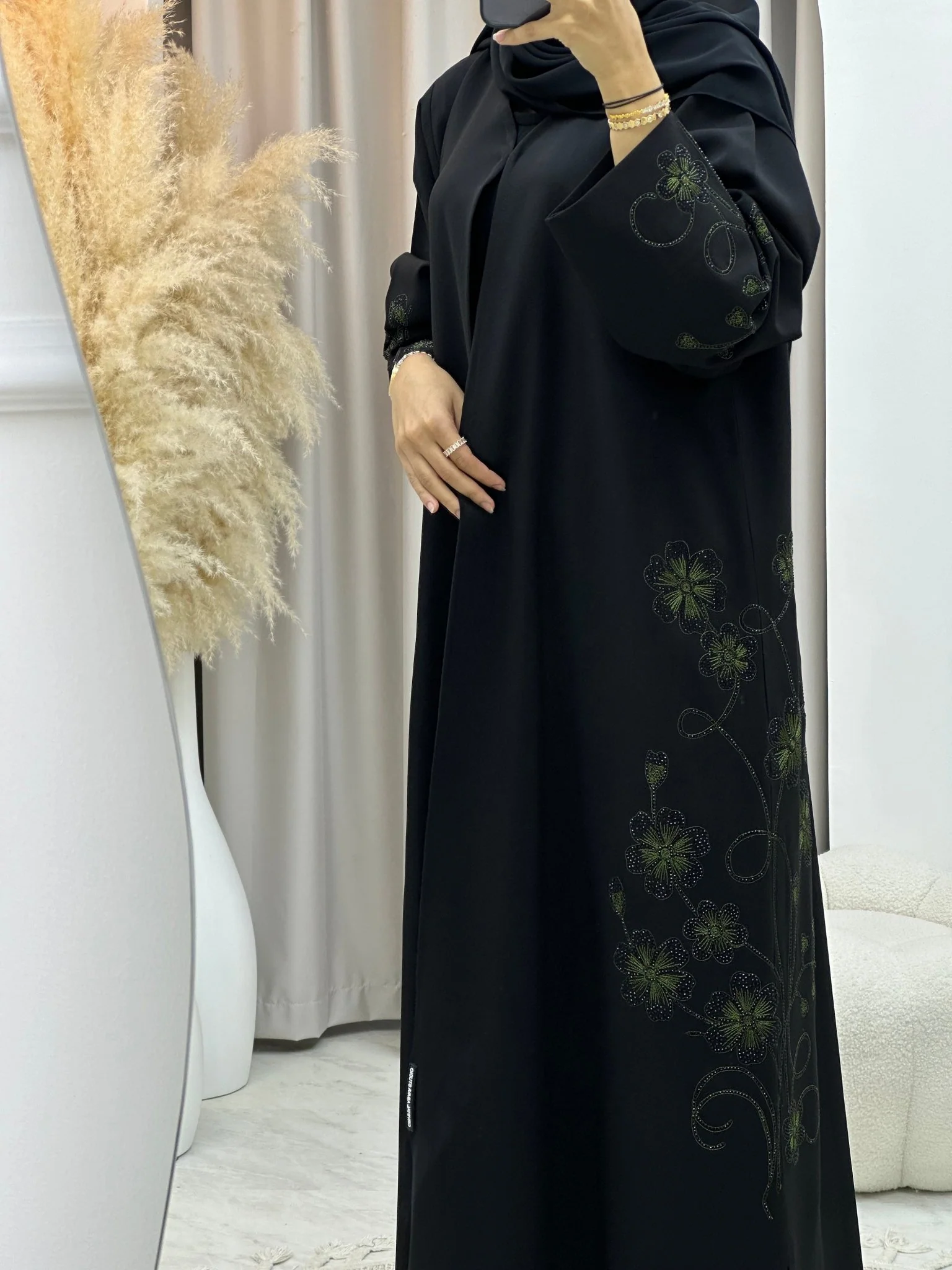 C 0132 Black Green Abaya - Image 4