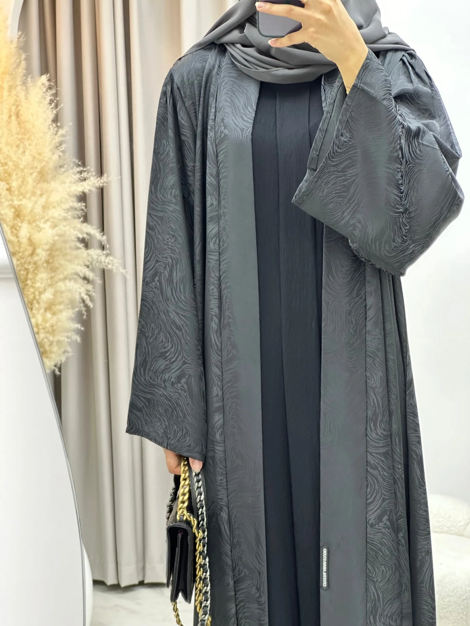 C 0208-03 Dark Grey Waves Abaya - Image 3