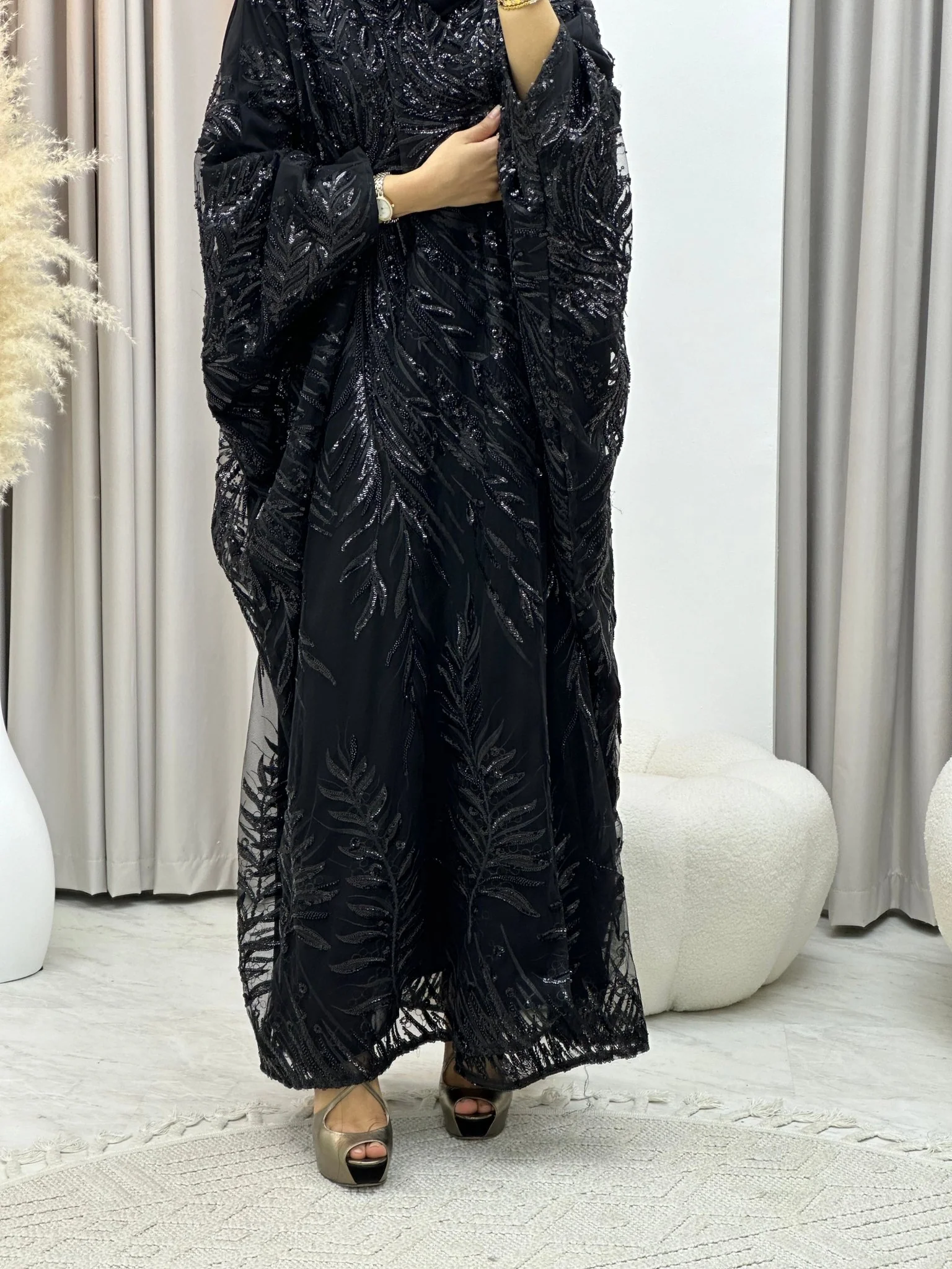 C 0217-05 Black Bisht Abaya - Image 4