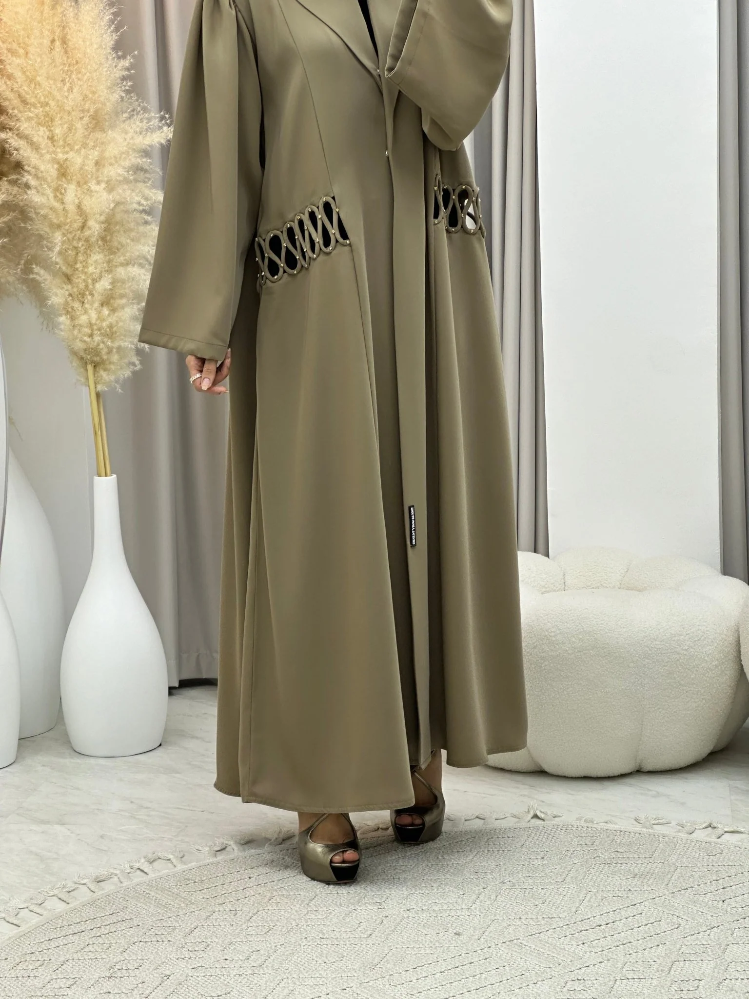 C 0221 Beige Coat Abaya - Image 4
