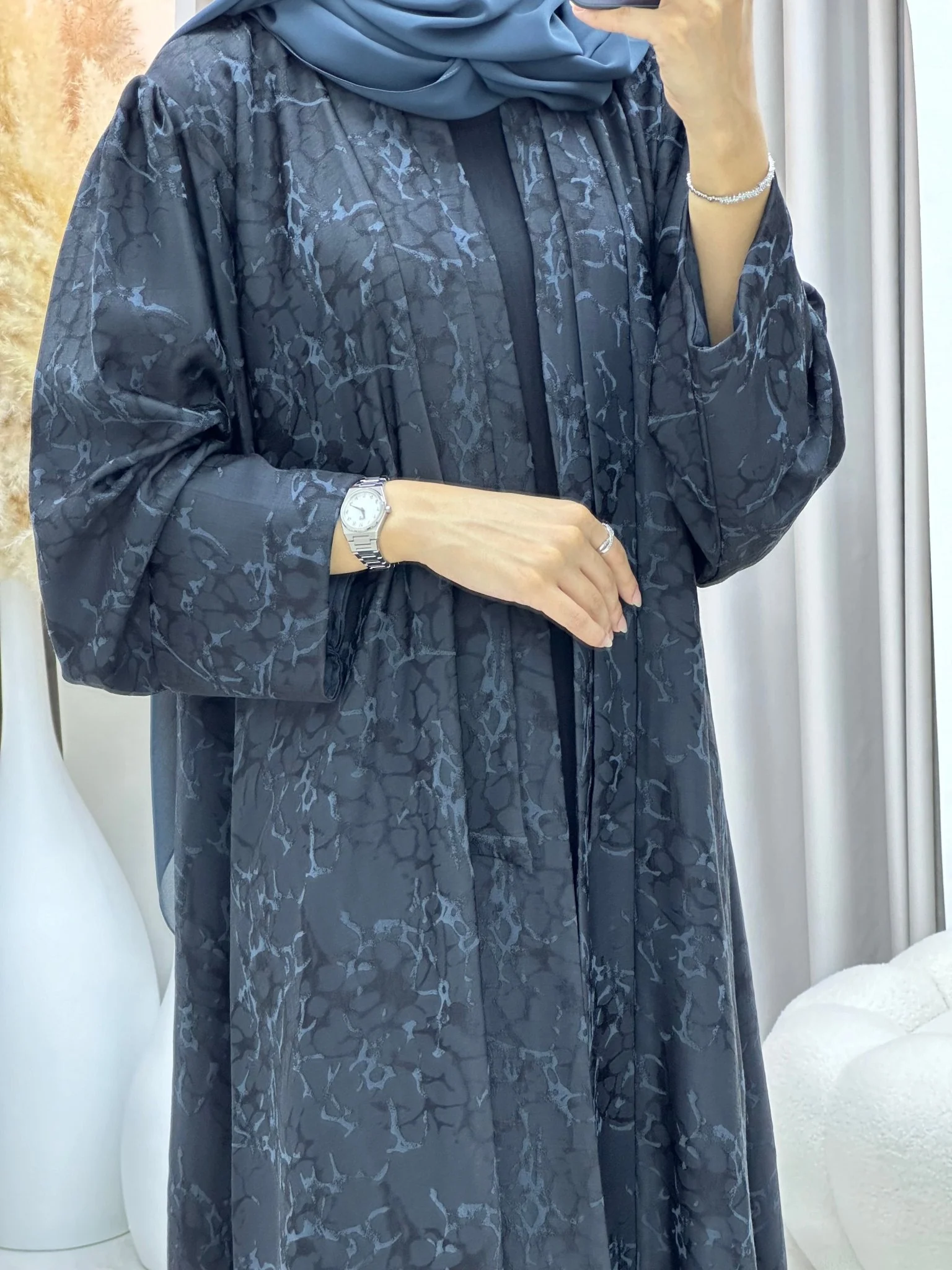 C 0275-02 Dark Grey Ragged Abaya - Image 3