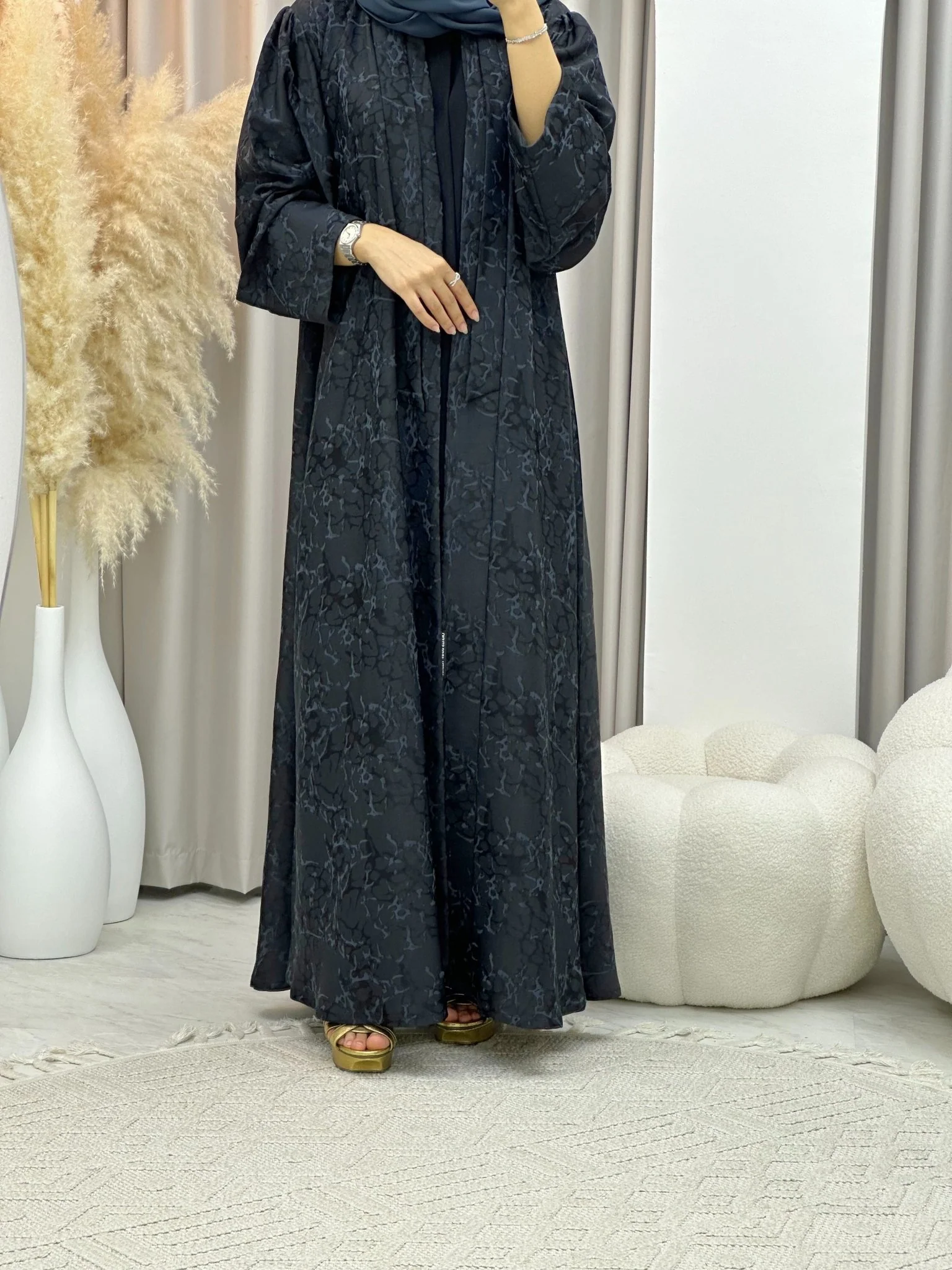 C 0275-02 Dark Grey Ragged Abaya - Image 4