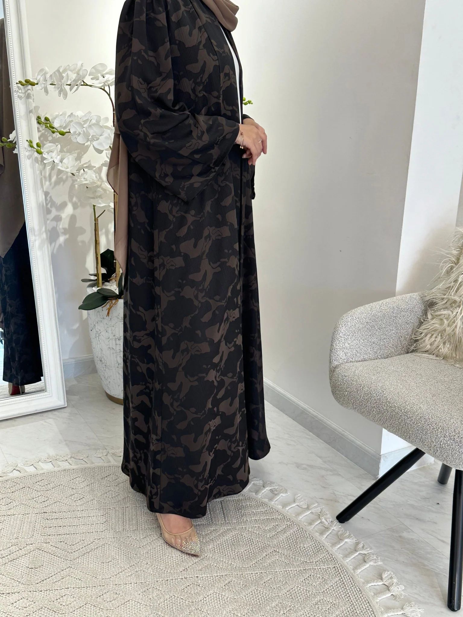 C 0367-01 Brown Army Printed Abaya - Image 4