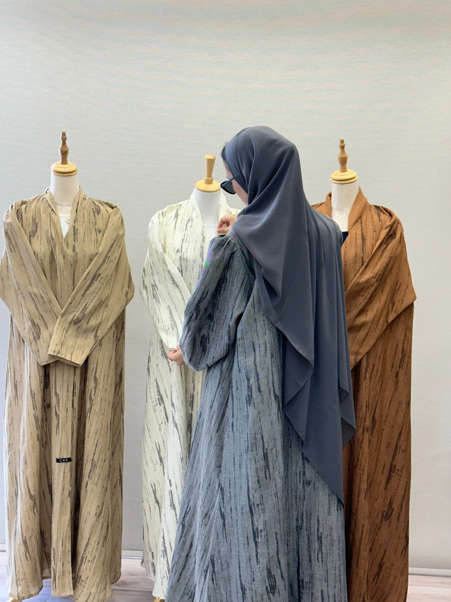 C 0369-02 Grey Printed Abaya - Image 8