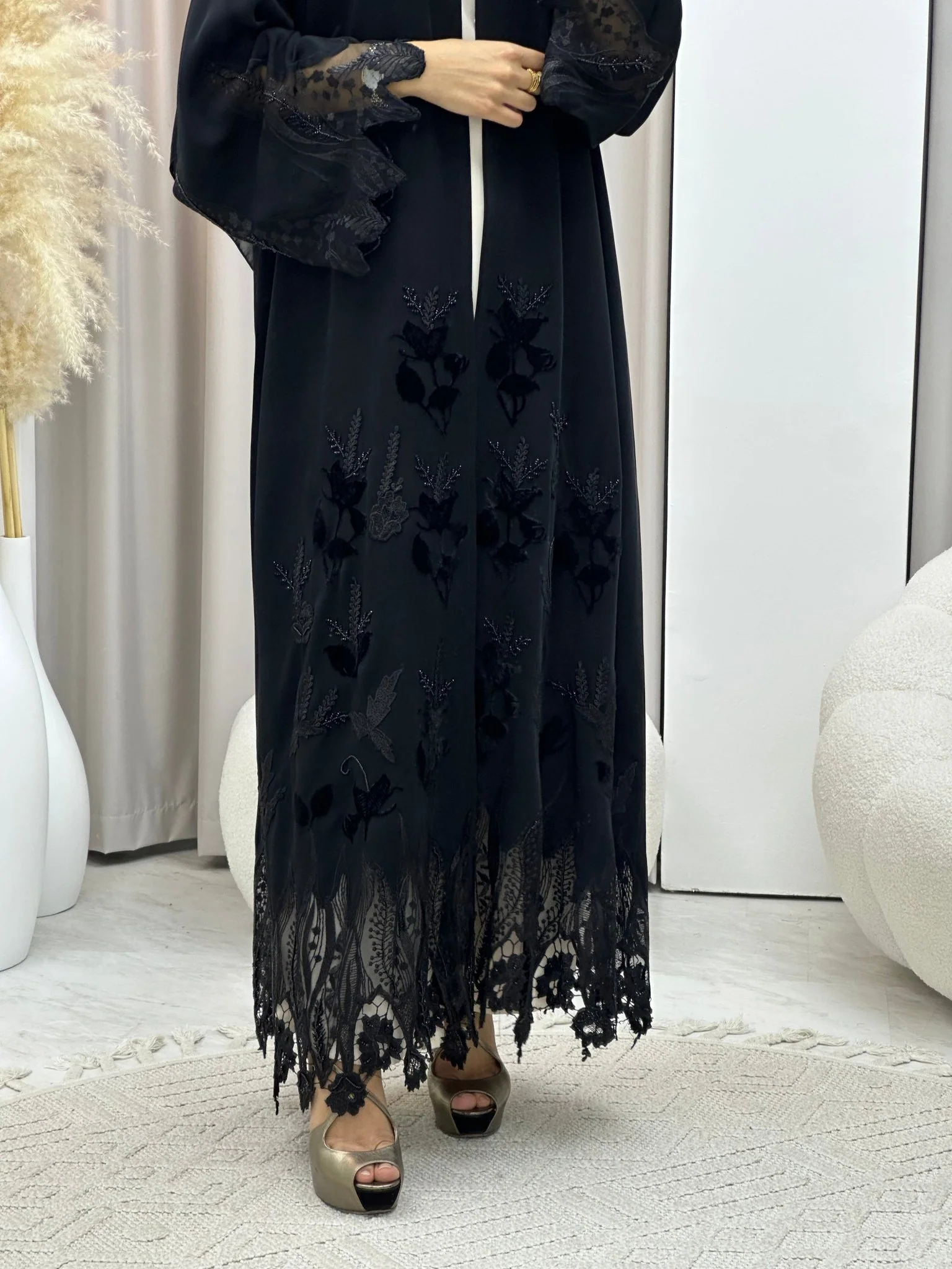 C 0416 Black Lace Abaya - Image 4