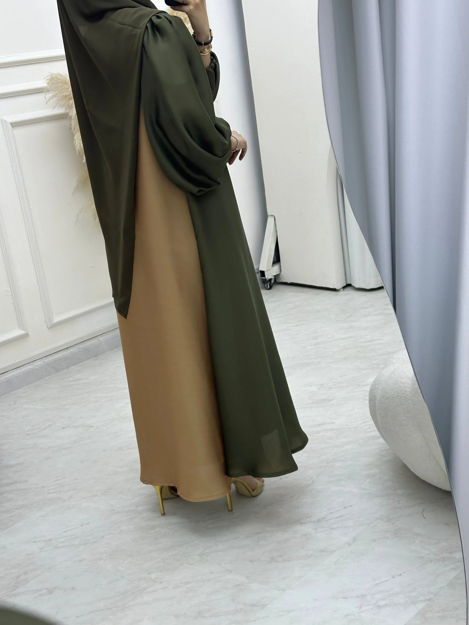 C 0645 OliveGreen Gold Duotone Abaya - Image 8