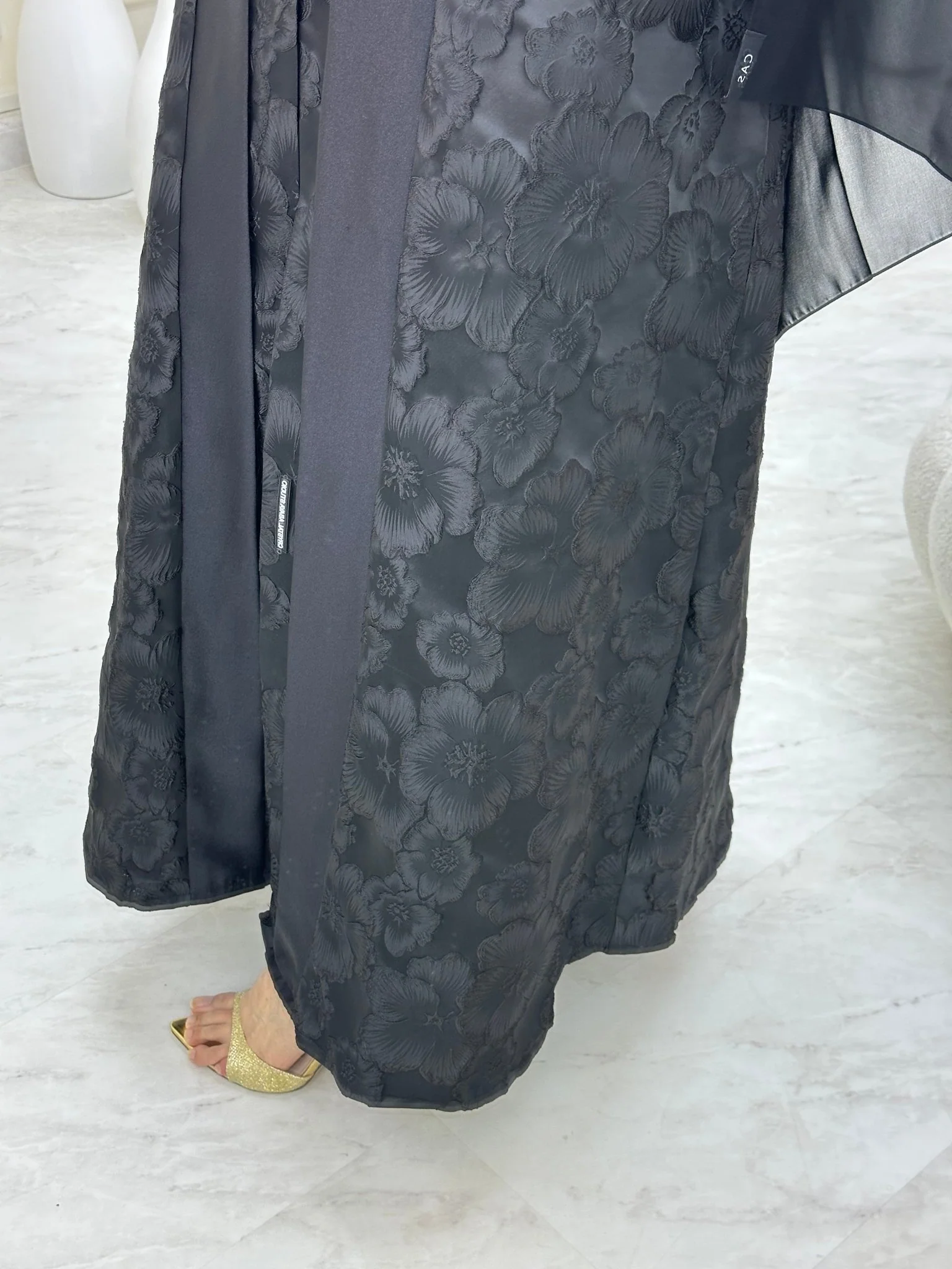 C 0647 Black Floral Abaya - Image 2