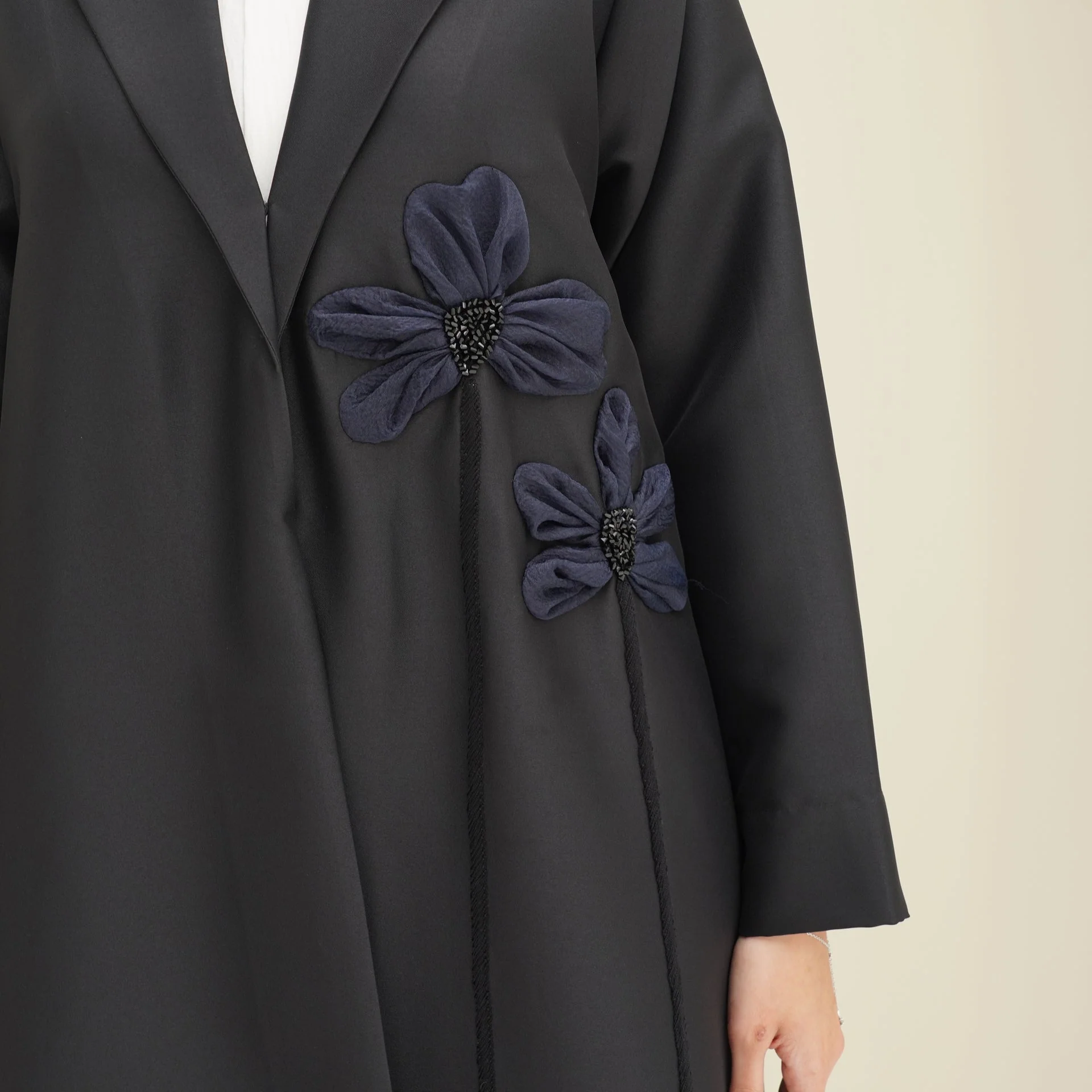 C 0761 Black Floral Coat Abaya - Image 3