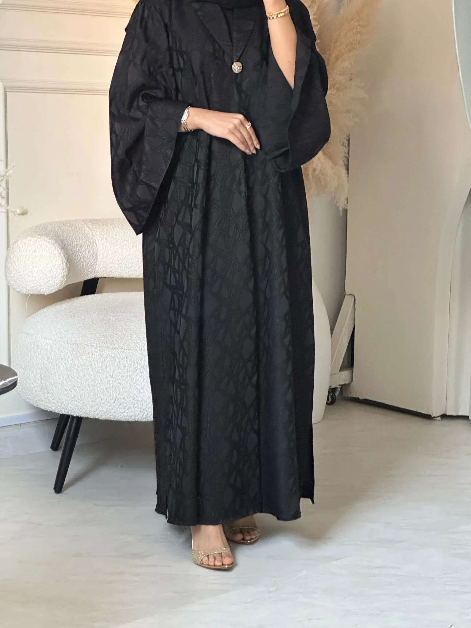 C 0852 Black Coat Abaya - Image 2