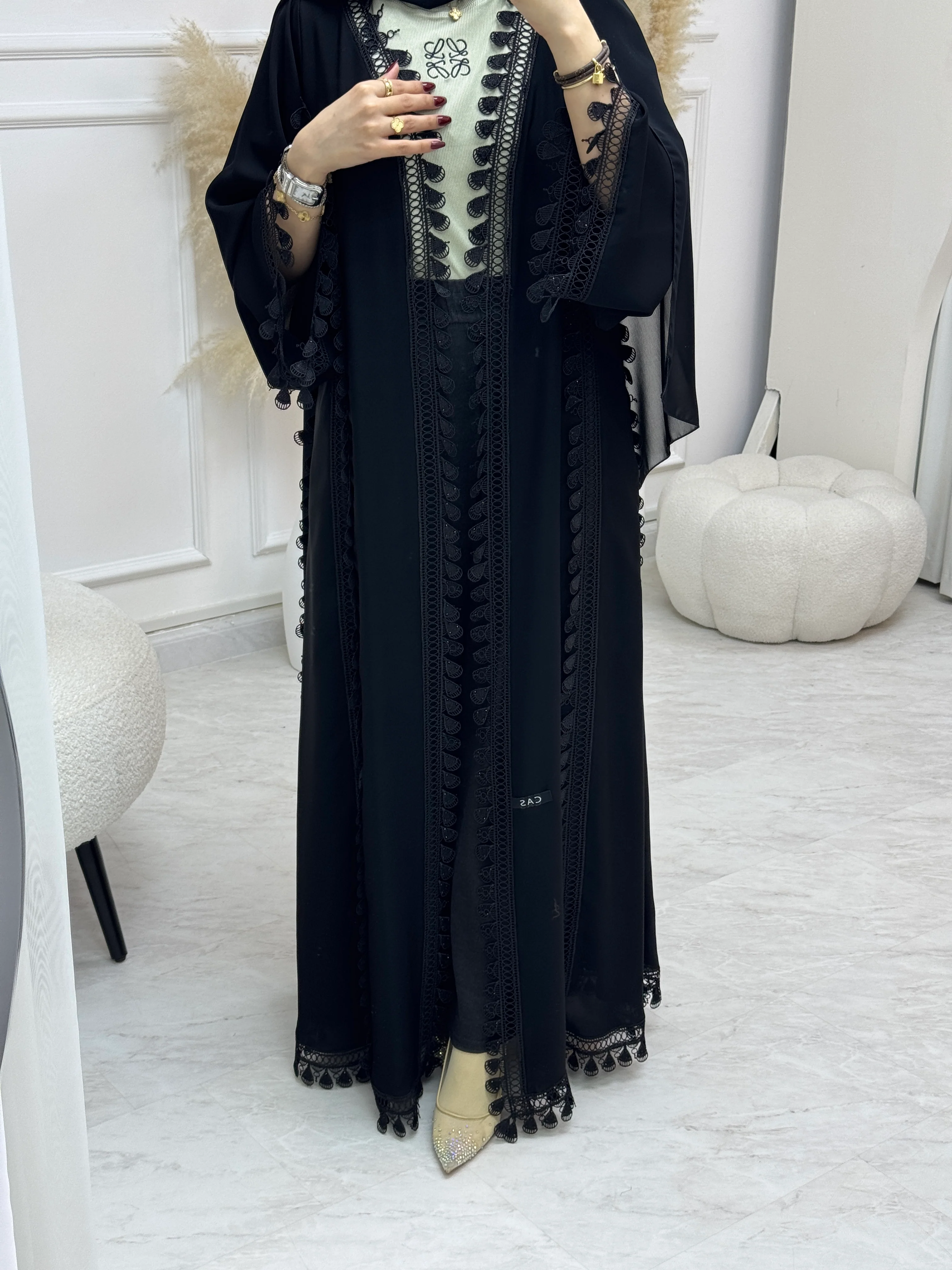 C 0990 Black Lace Abaya - Image 3