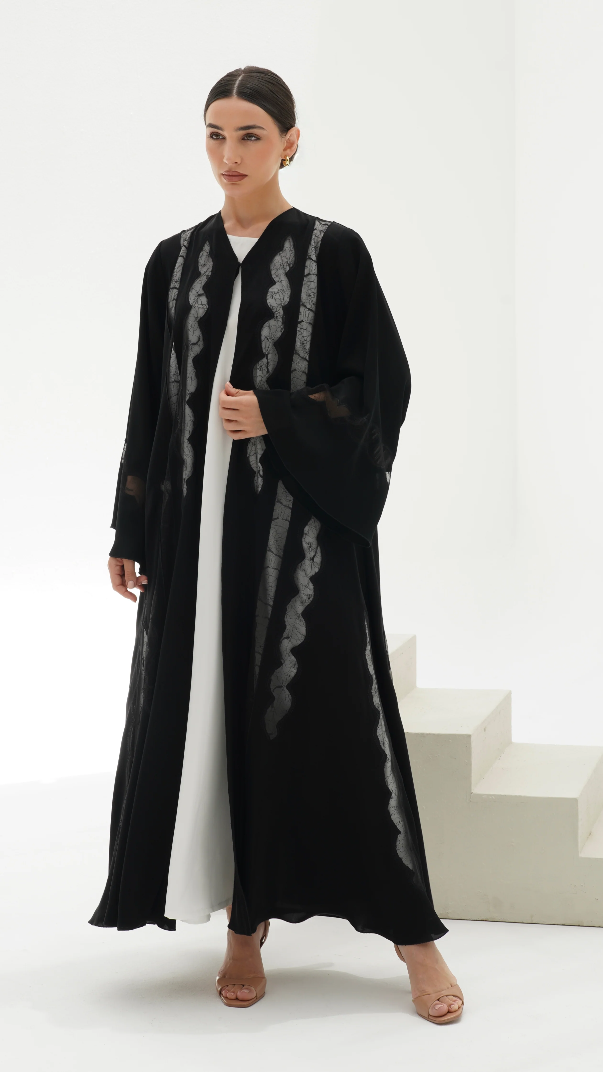C 1111 Black Abaya - Image 4