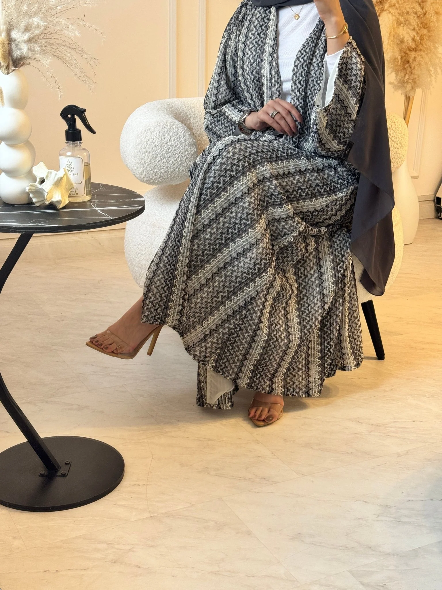 C 1222 Charcoal Wave Abaya - Image 8