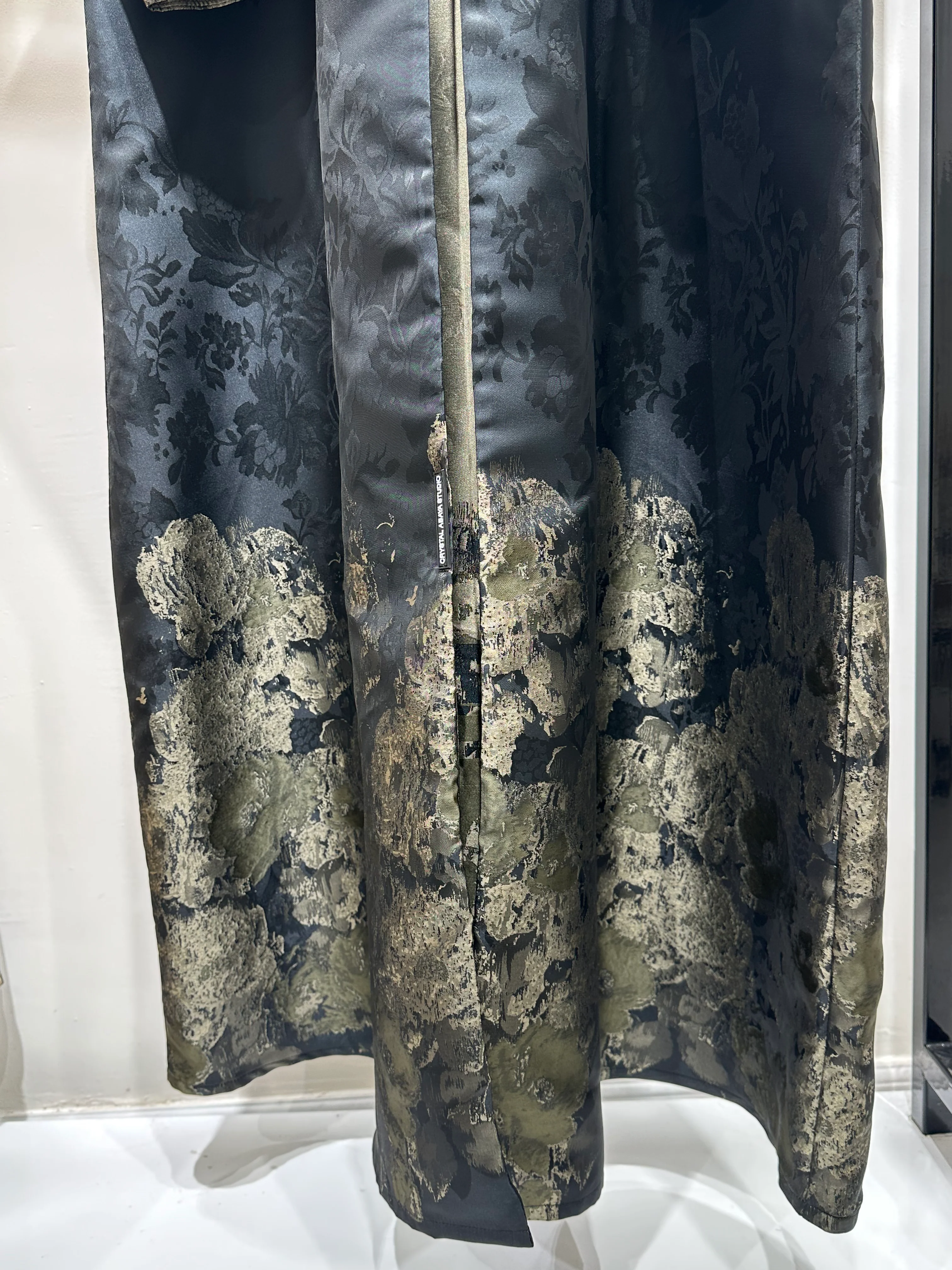 C 1255-08 Sage Green Printed Abaya - Image 3