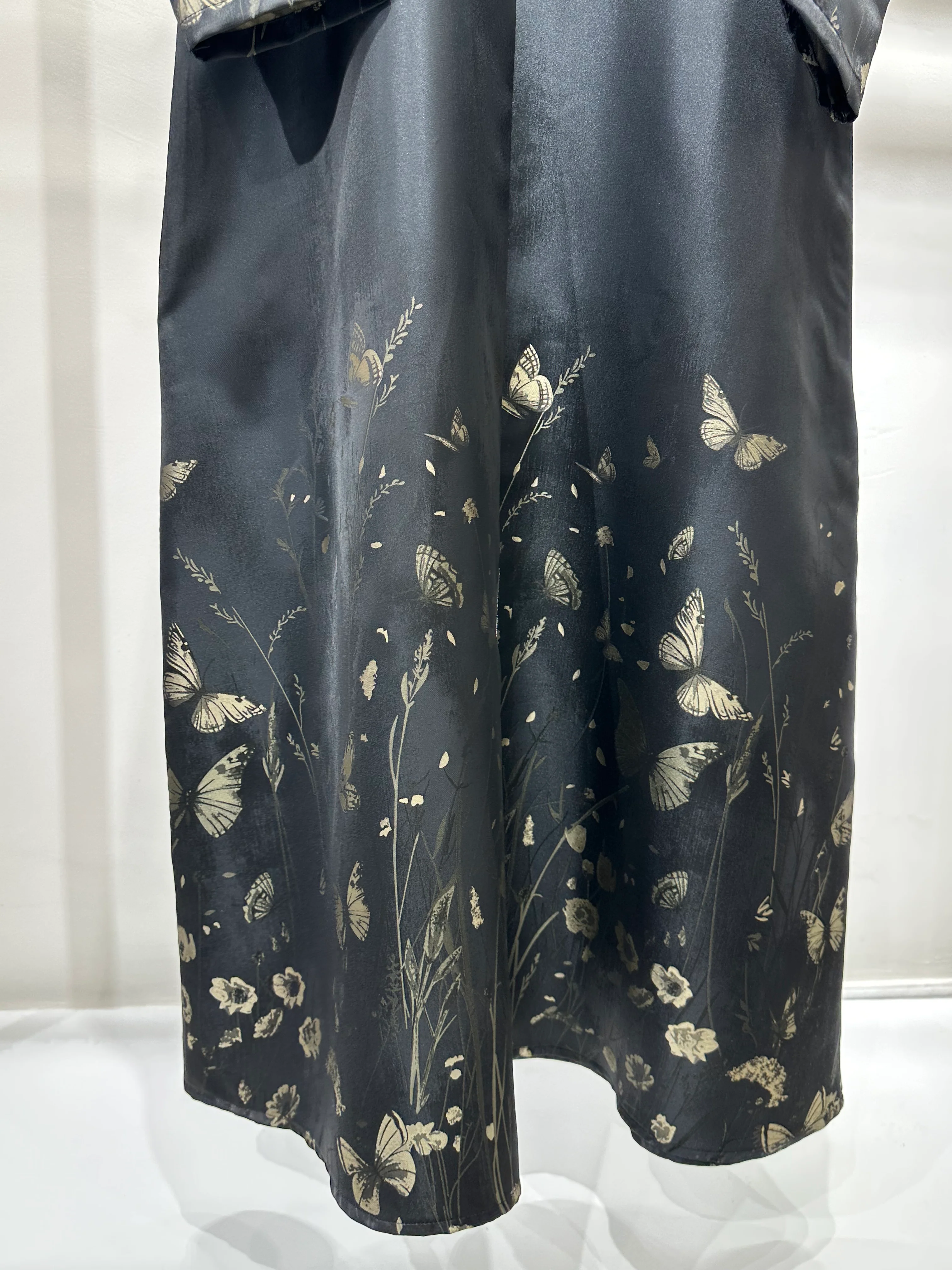C 1264-04 Cypress Green Printed Abaya - Image 3