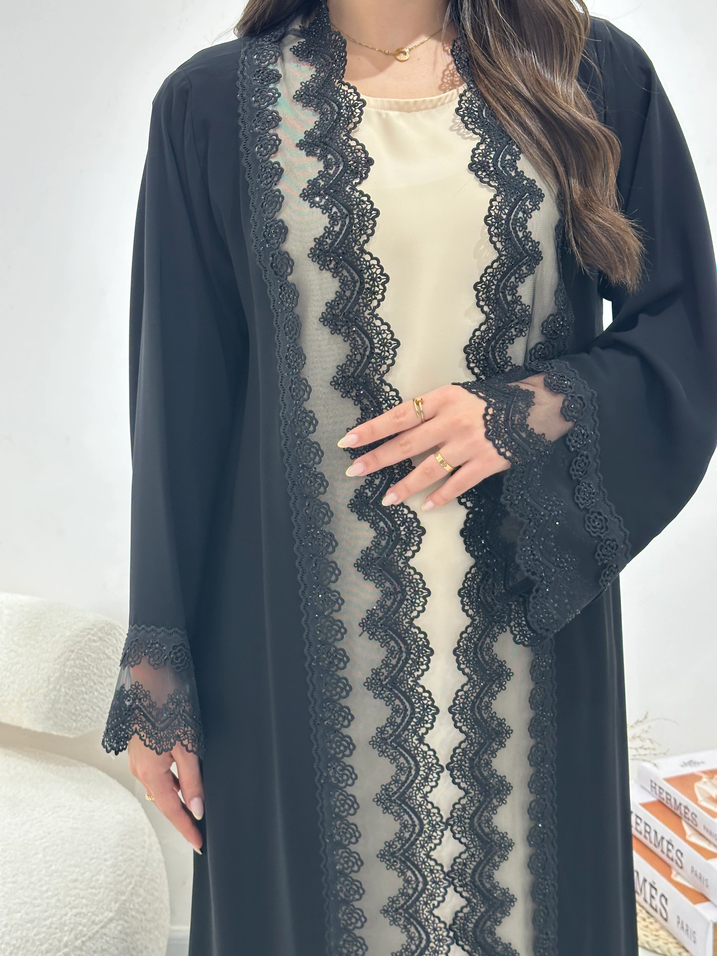C 1311 Black Lace Abaya - Image 4