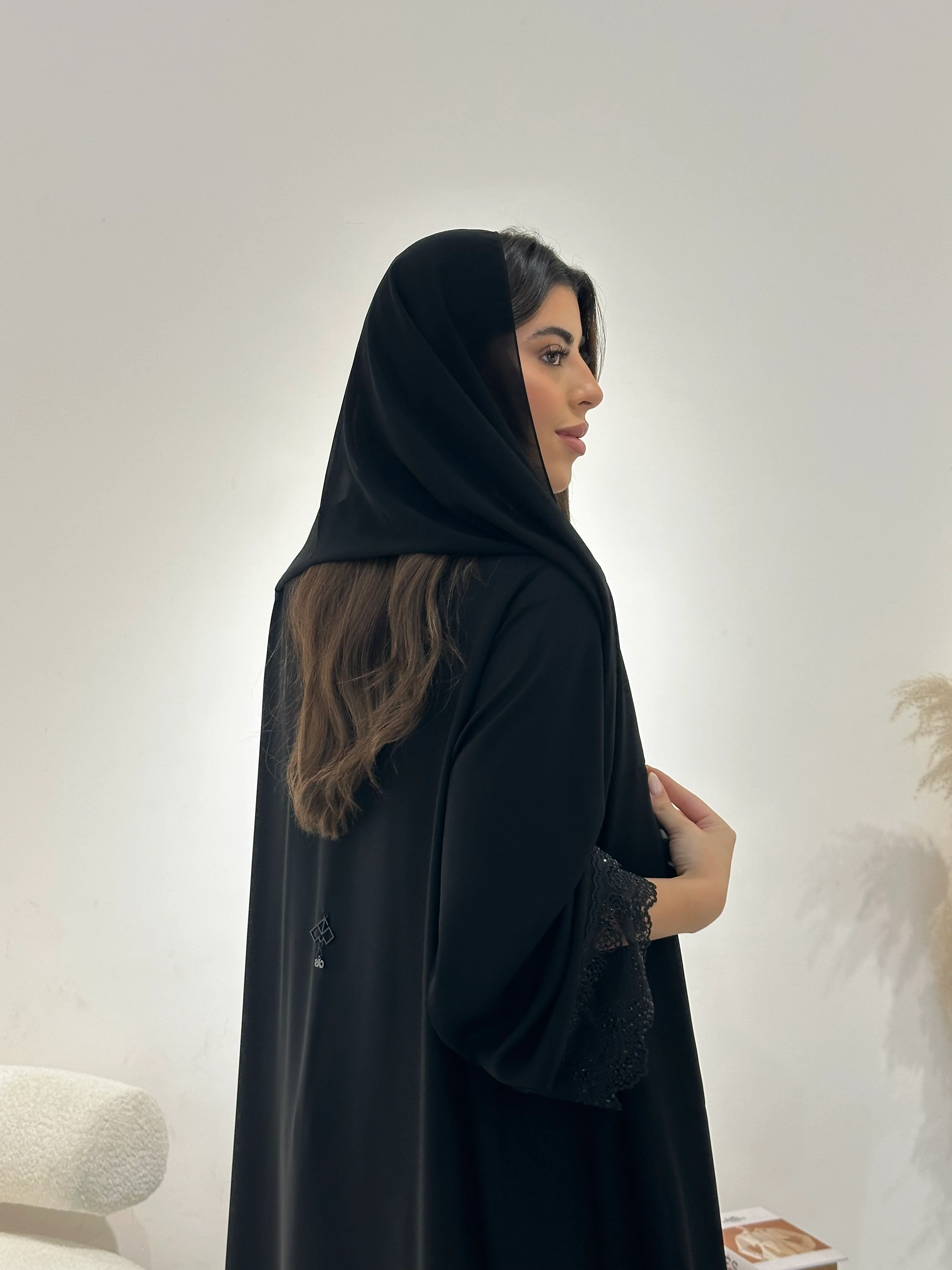 C 1311 Black Lace Abaya - Image 5