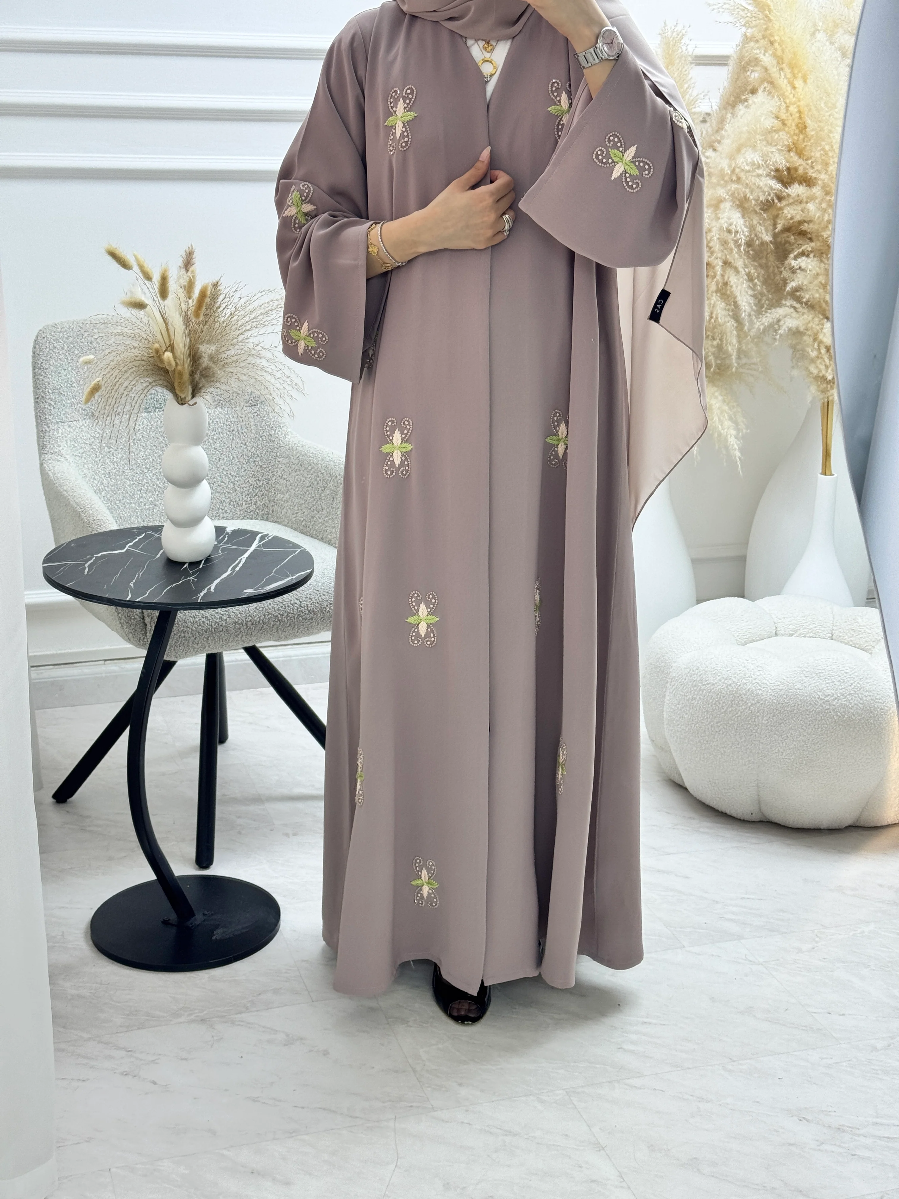 C 1327 Mauve Floral Embroidered Abaya - Image 5