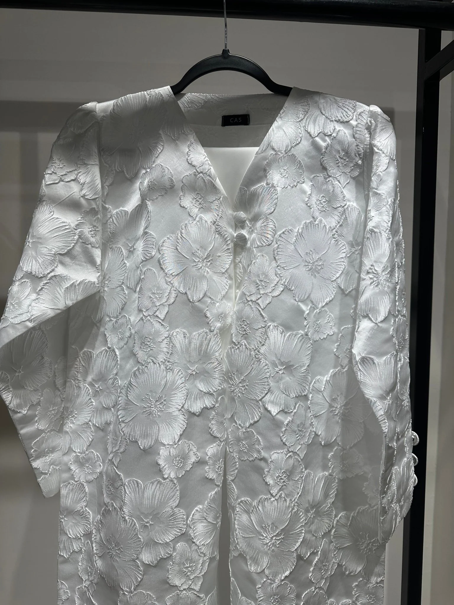 C 1359-04 White Floral Printed Abaya - Image 2