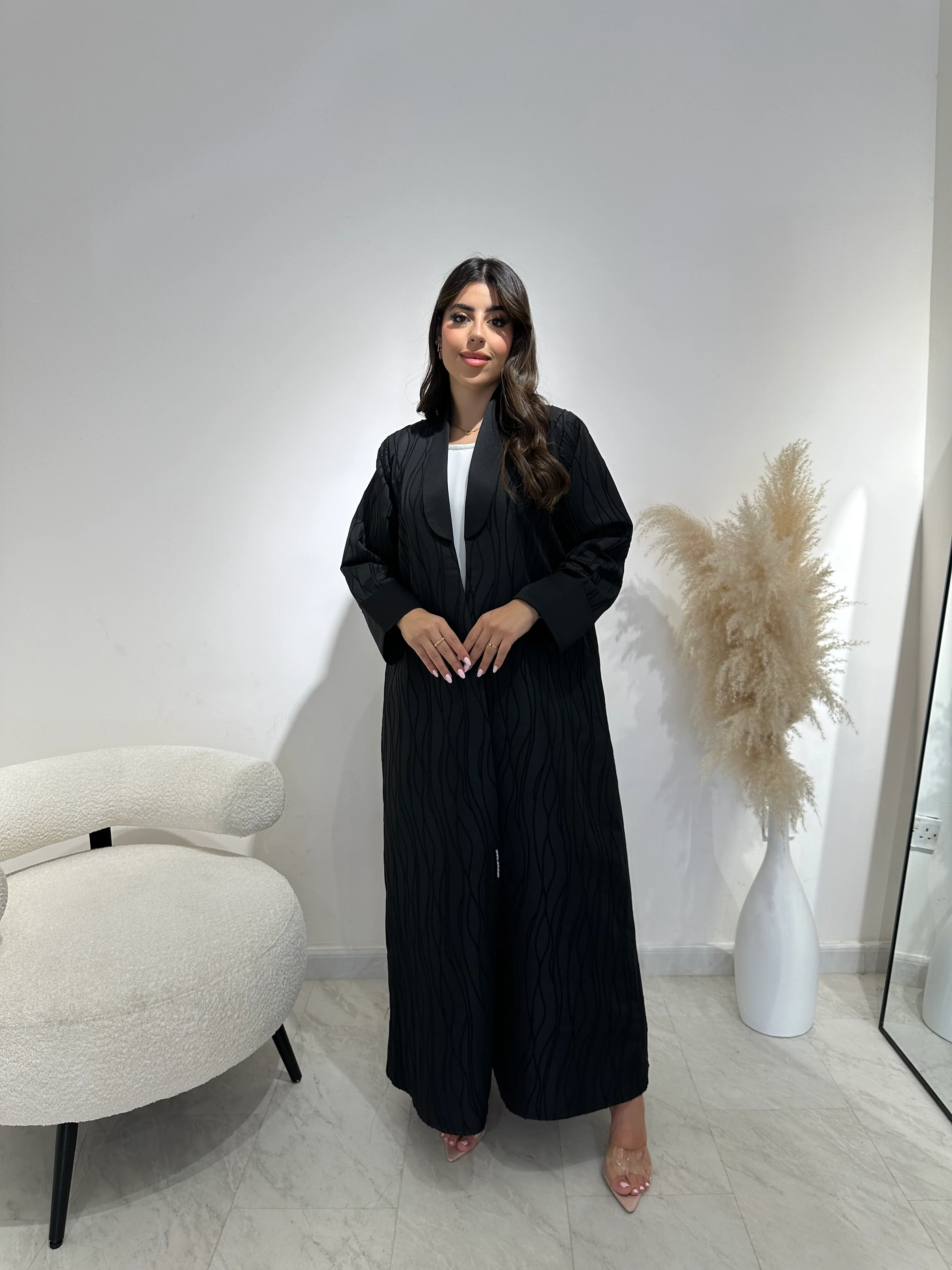 C 1392 Striped Black Abaya - Image 4
