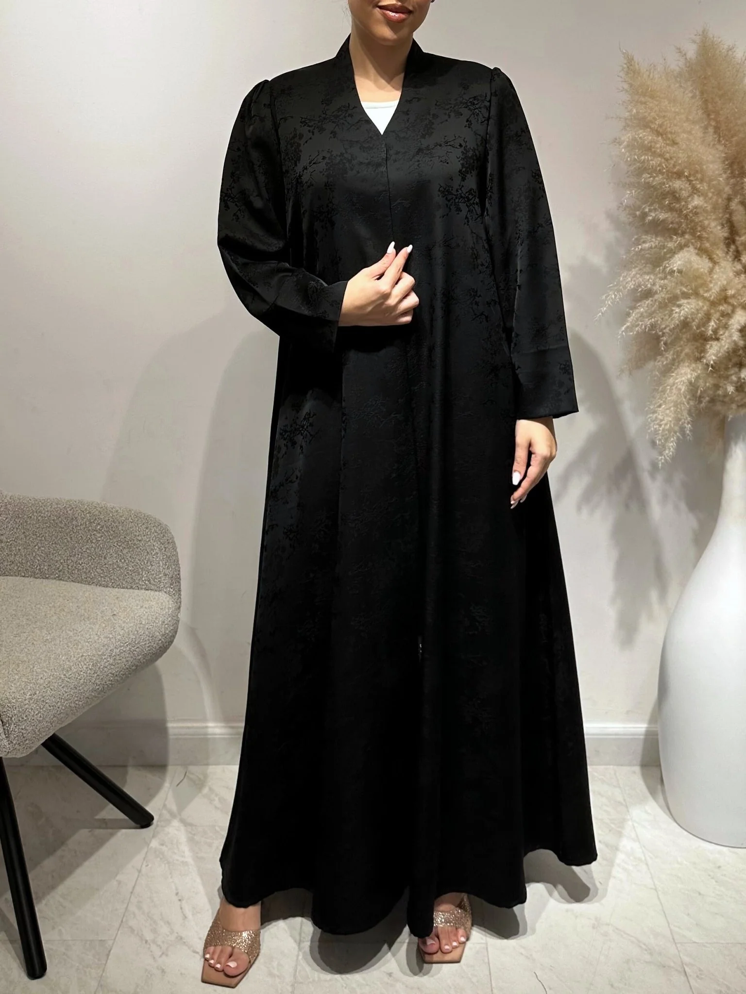C 1632 Black Printed Abaya - Image 2