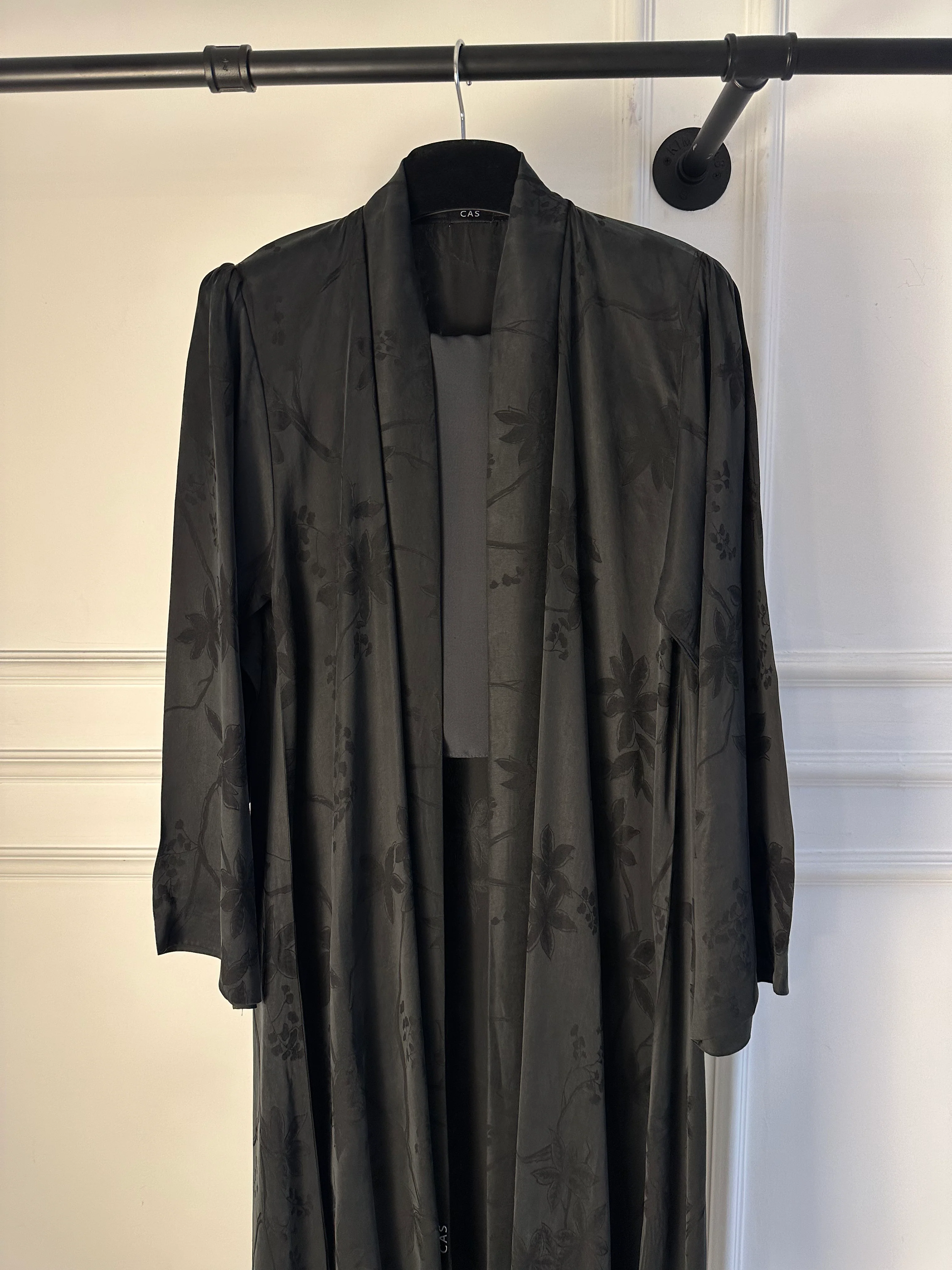 C 1900-04 Charcoal Floral Abaya - Image 3