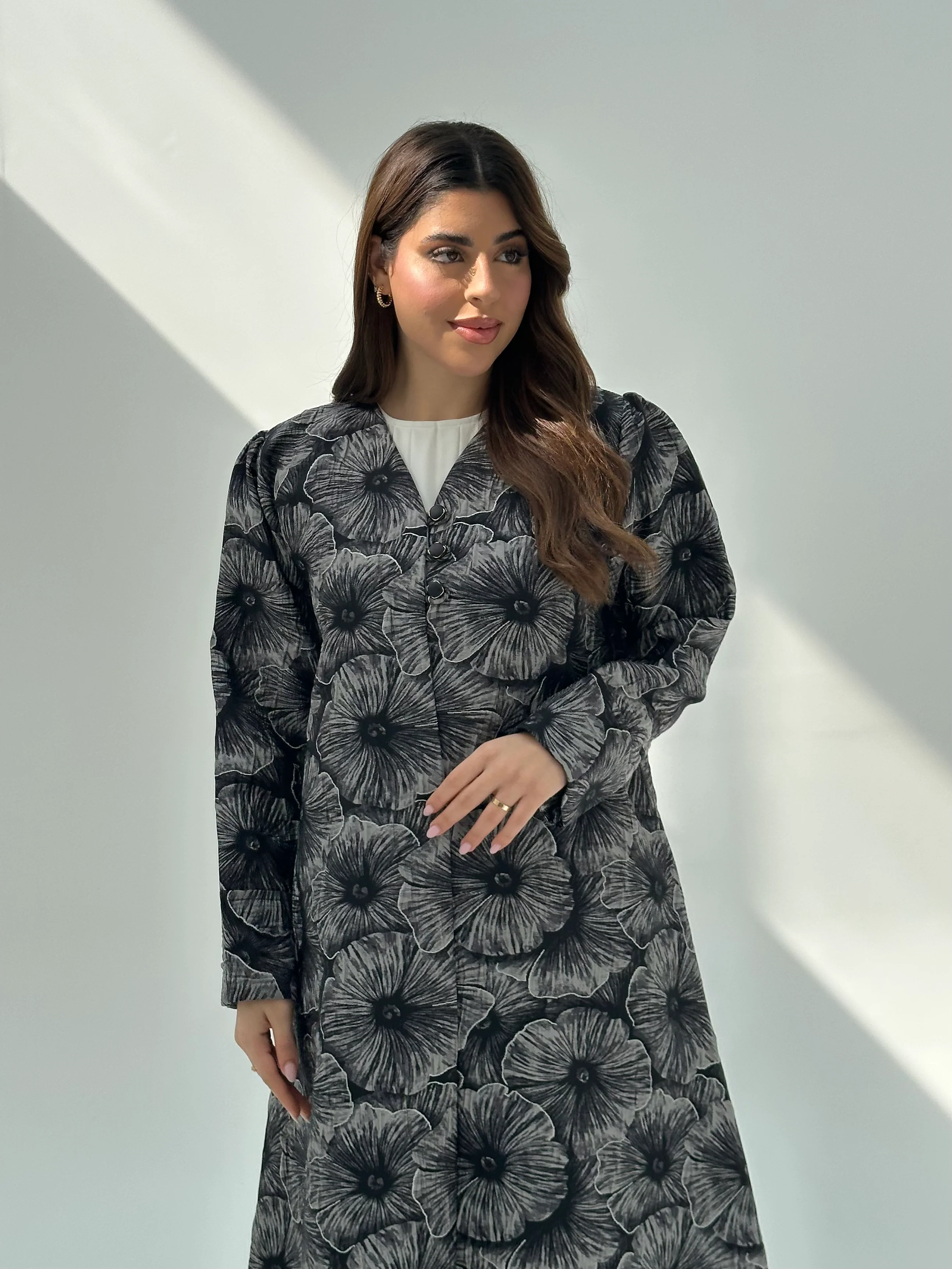 C 2055 Dark Grey Floral Abaya - Image 3