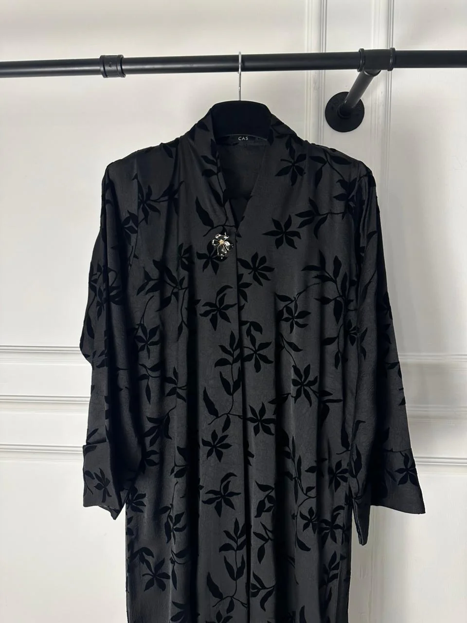 C 2082 Black Floral Printed Abaya - Image 3