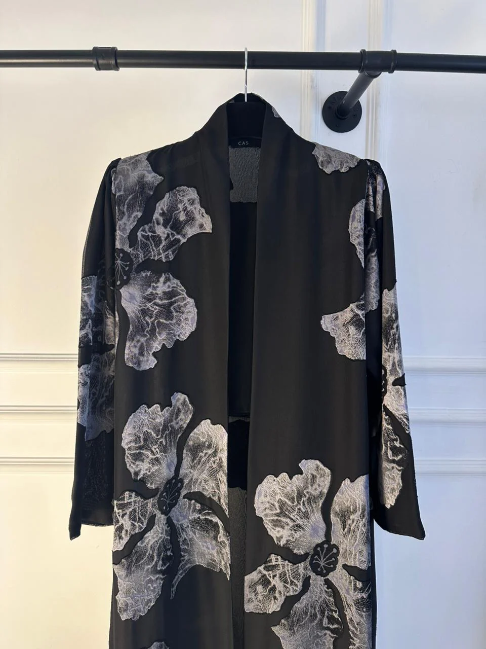 C 2149-01 Black Floral Printed Abaya - Image 4
