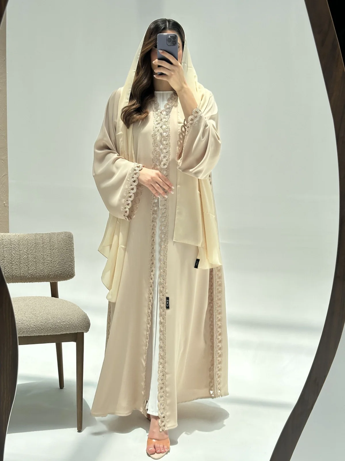 C 2219 Cream Lace Abaya - Image 4