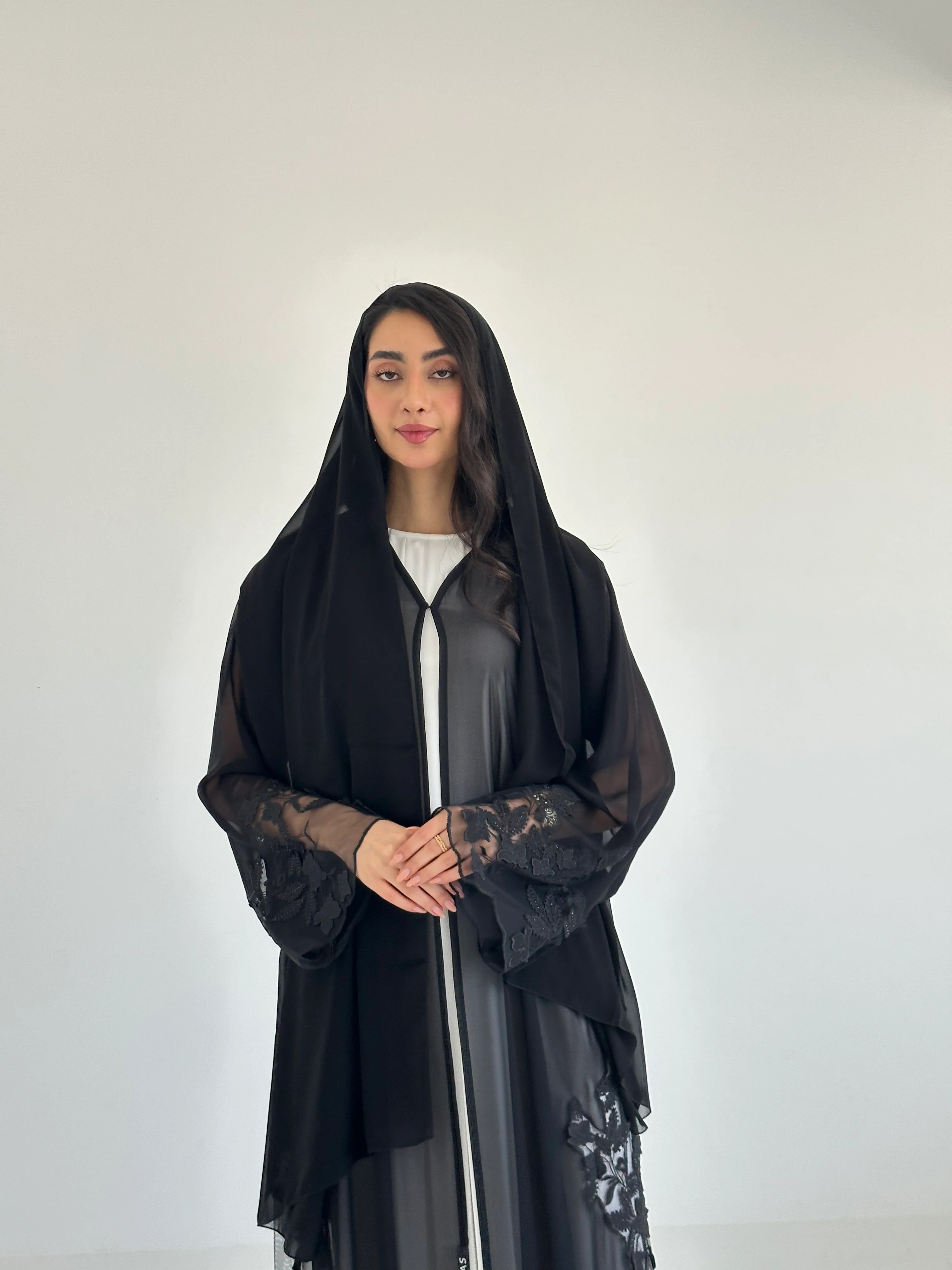 C 2343 Black Crystal Dantel Abaya