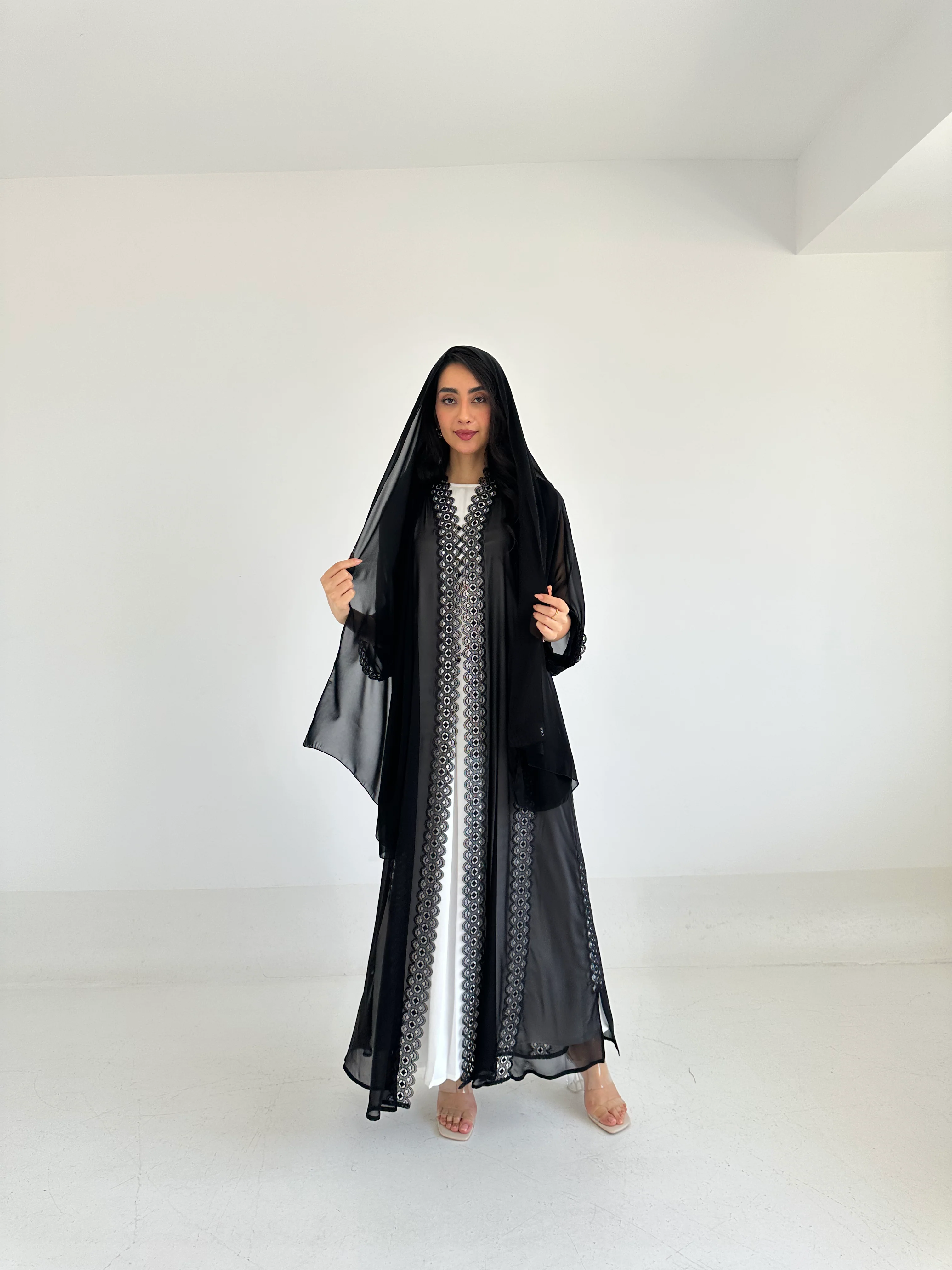 C 2349 Black Lace Abaya - Image 5