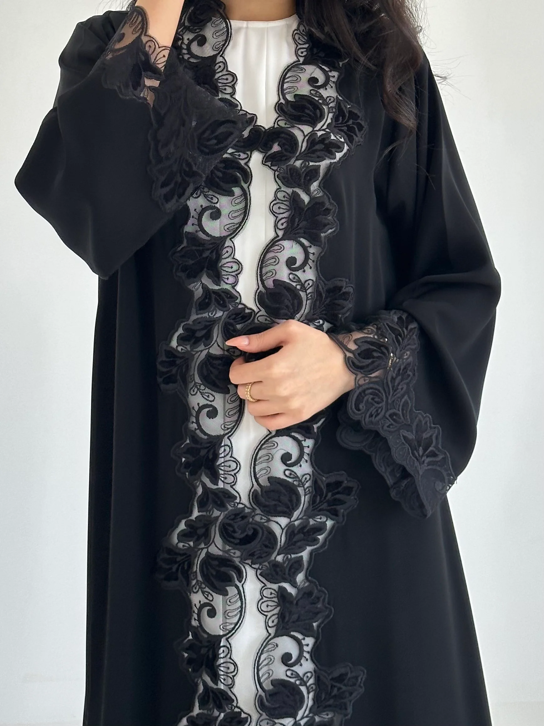 C 2354 Black Lace Abaya - Image 4