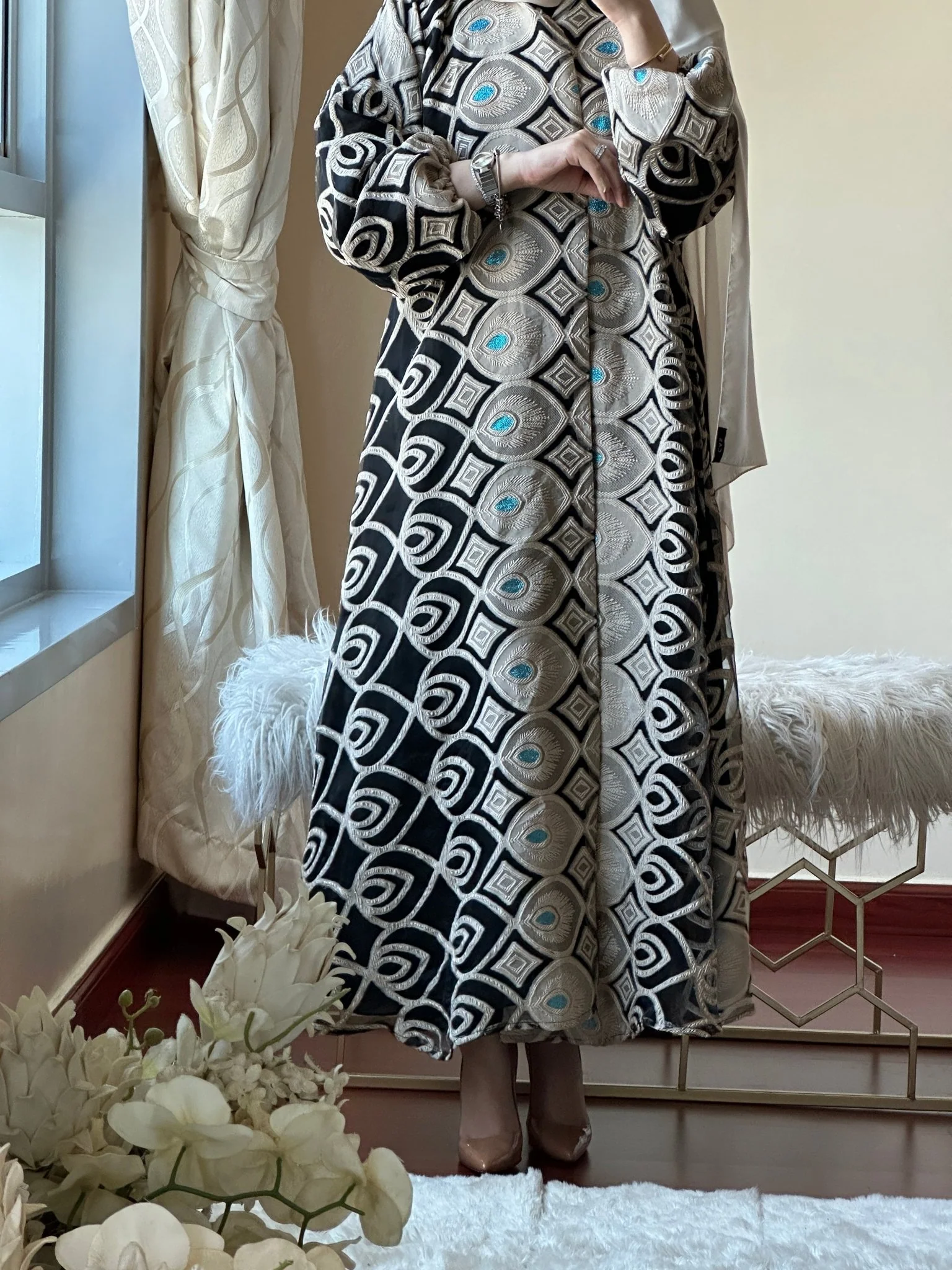 C-Black-Beige-Turquoise-Evening-Abaya - Image 6