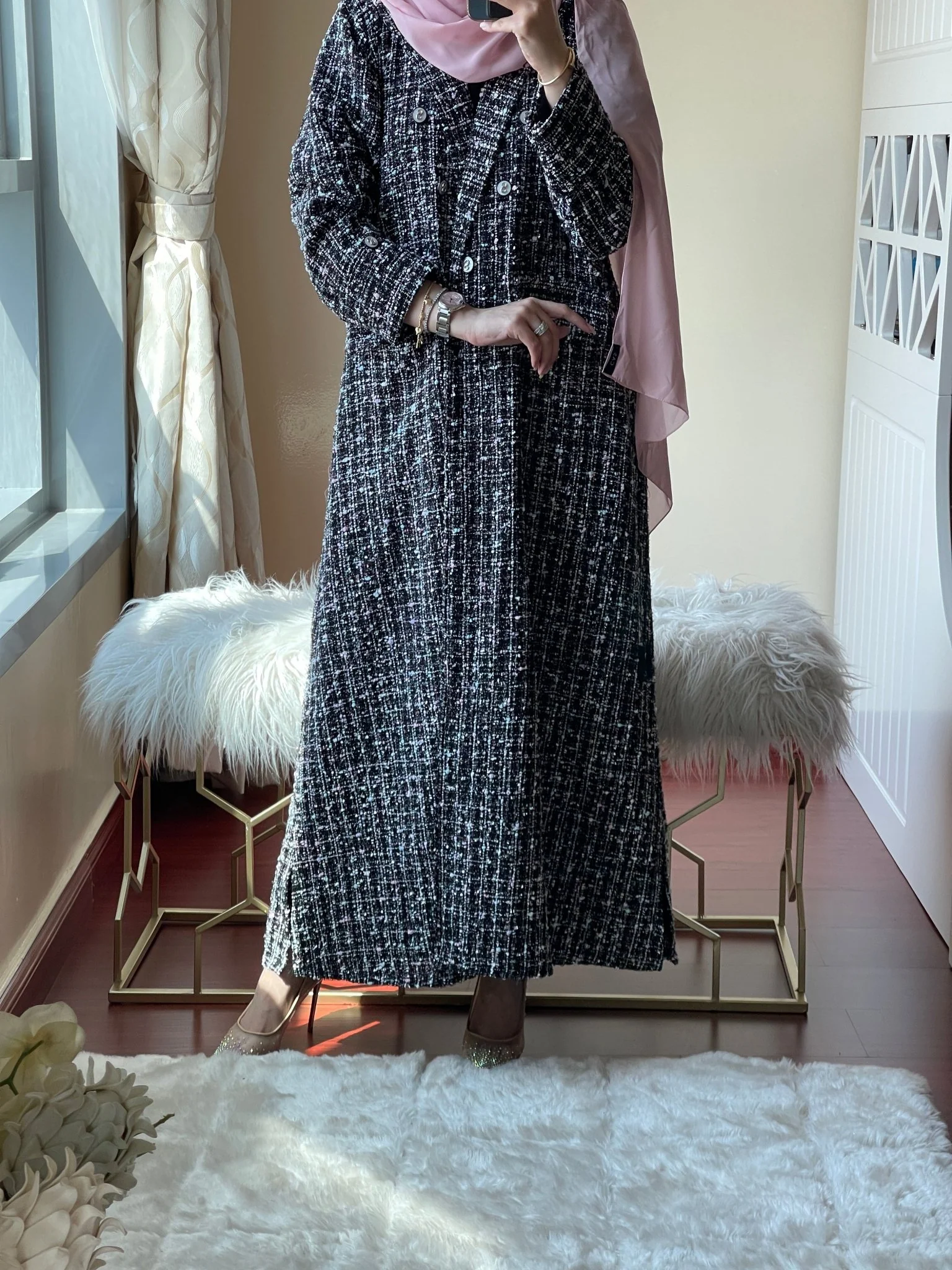 C-Black-Pink-Tweed-Abaya - Image 5