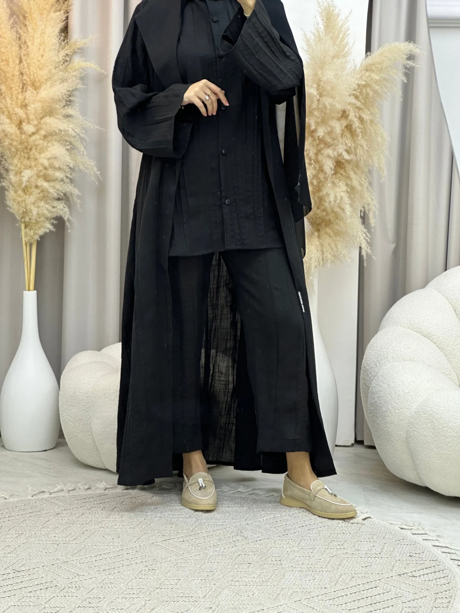 C 0008-04 Black Summer Pleated Linen Travel Set - Image 14
