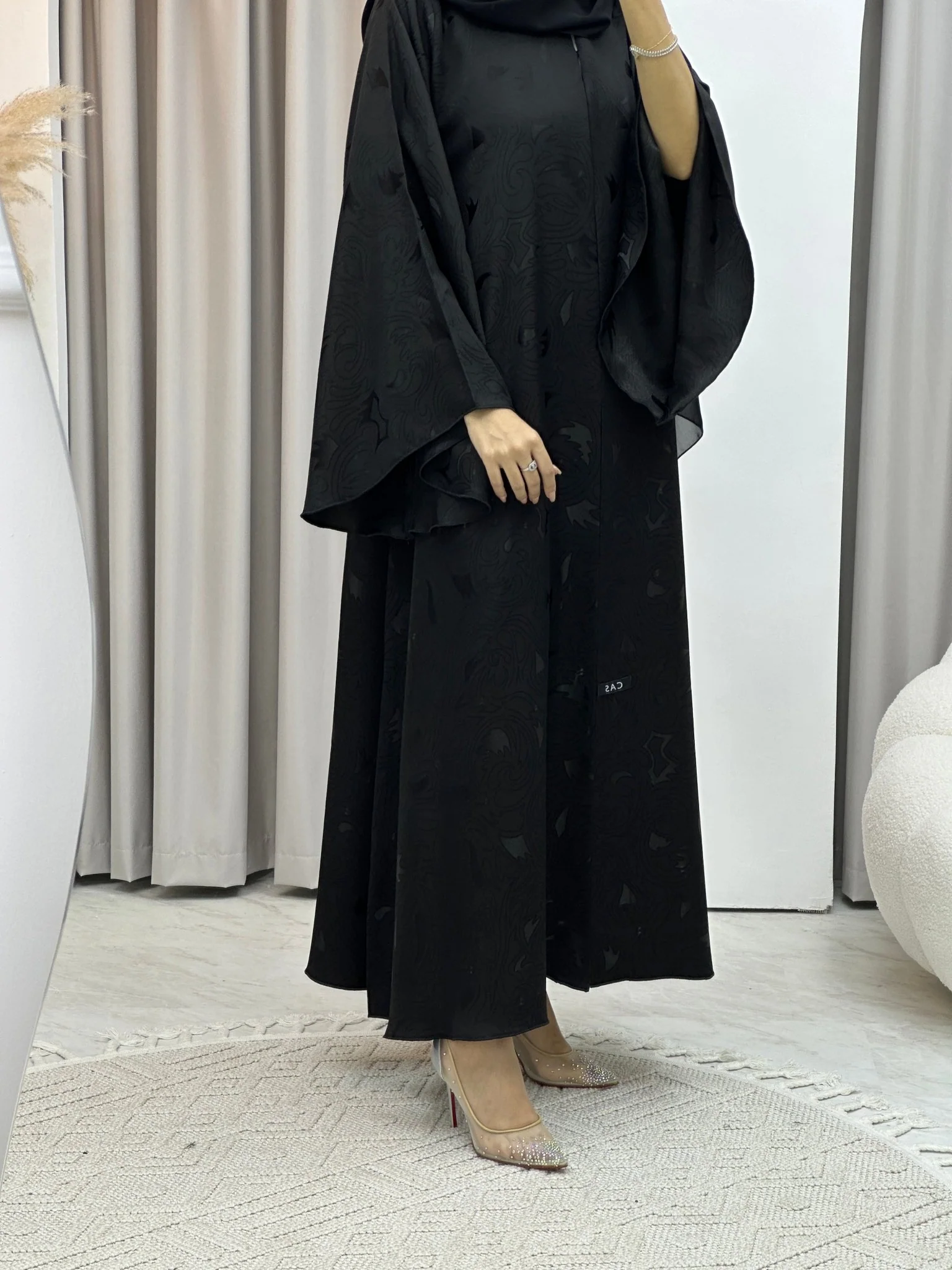 C Black Swirl Print Jacquard Abaya - Image 3