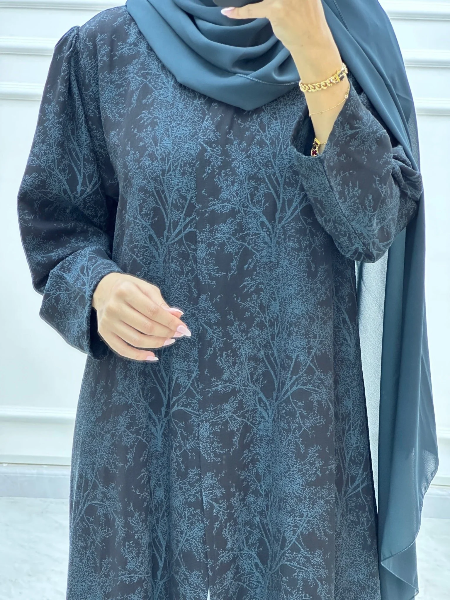 C Blossom Bisht Budget Teal Abaya - Image 3