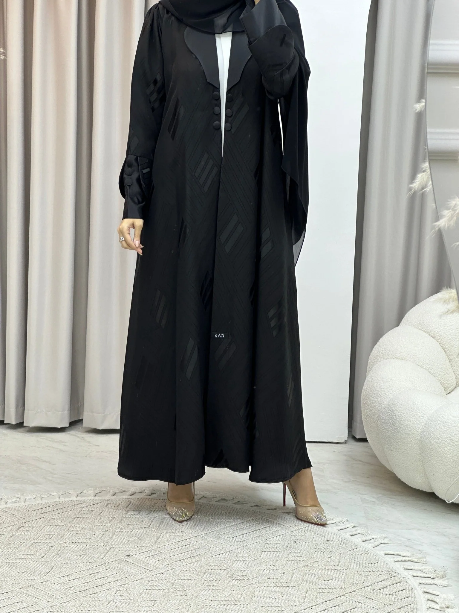 C Coat Jacquard Lined Abaya - Image 7