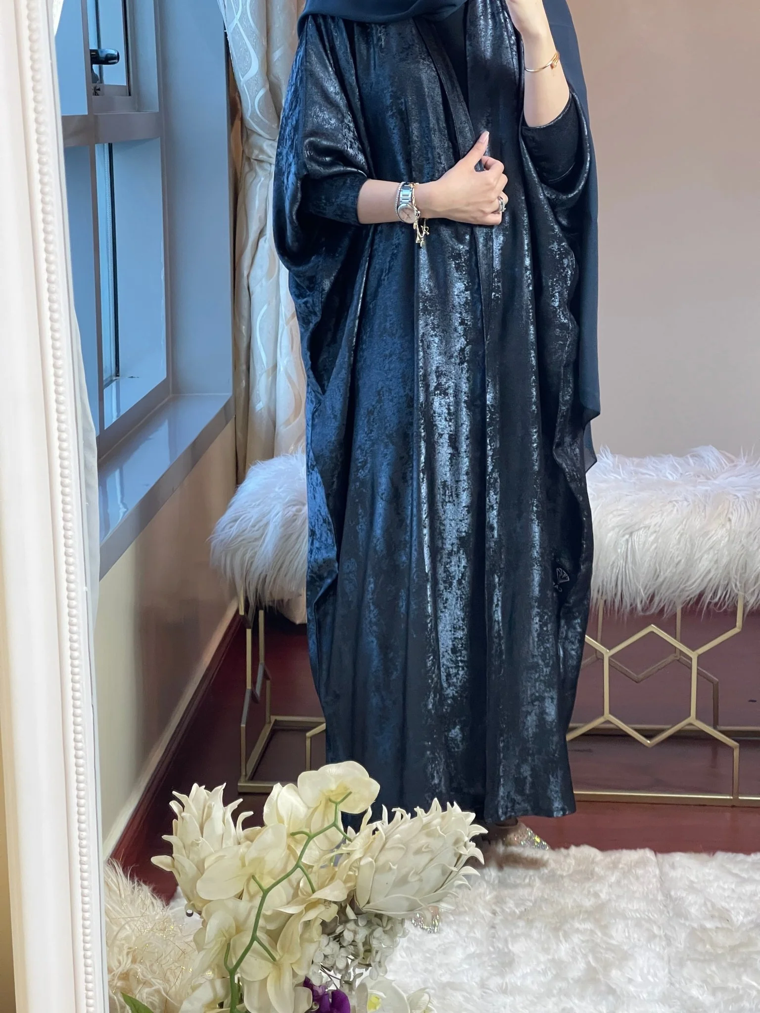 C-DarkBlue-Shimmer-Bisht-Abaya - Image 3