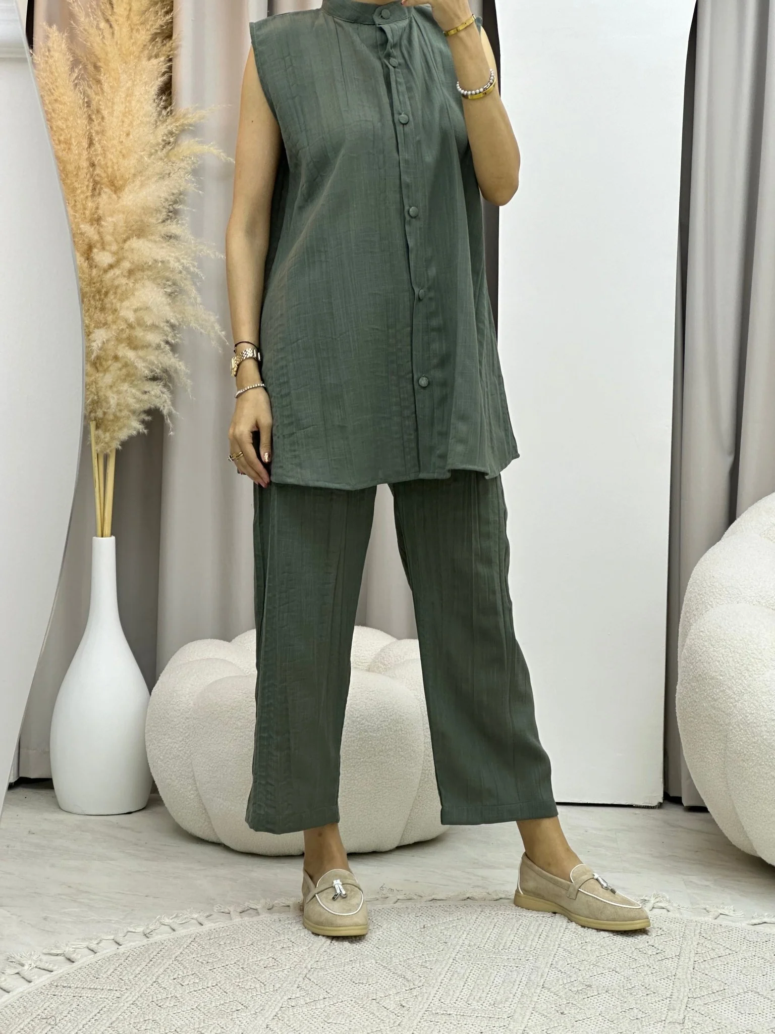 C Green Pleated Linen Inner Set - Image 6