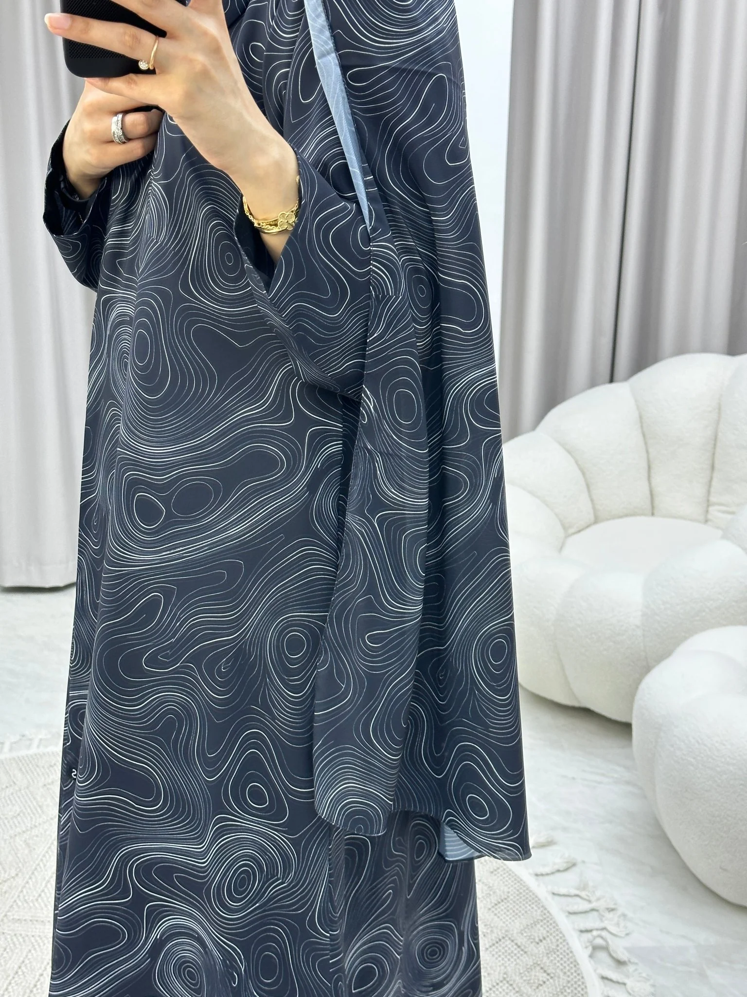 C Italian Marble Crepe Blue Abaya - Image 3