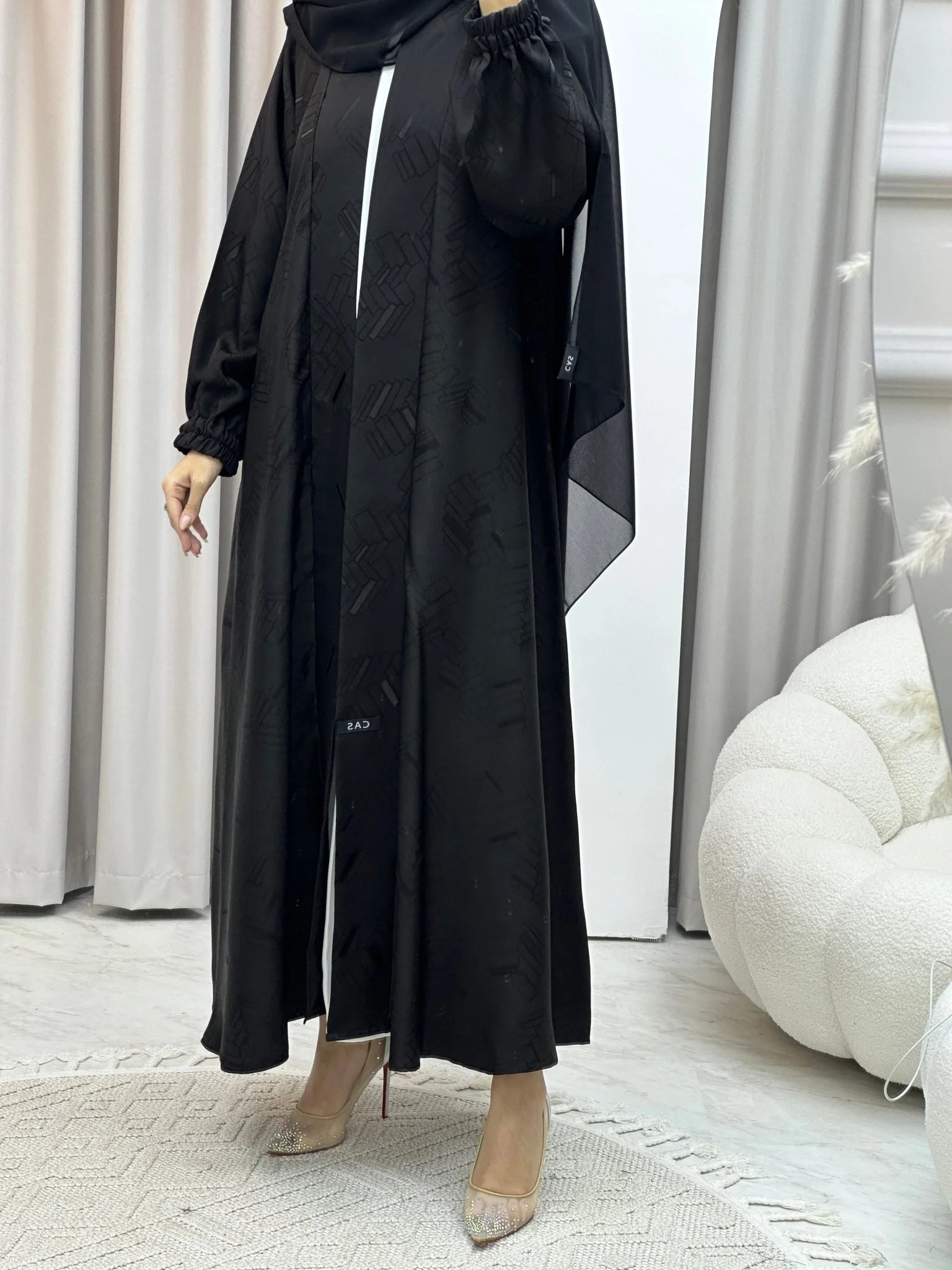 C Lined Jacquard Abaya - Image 6
