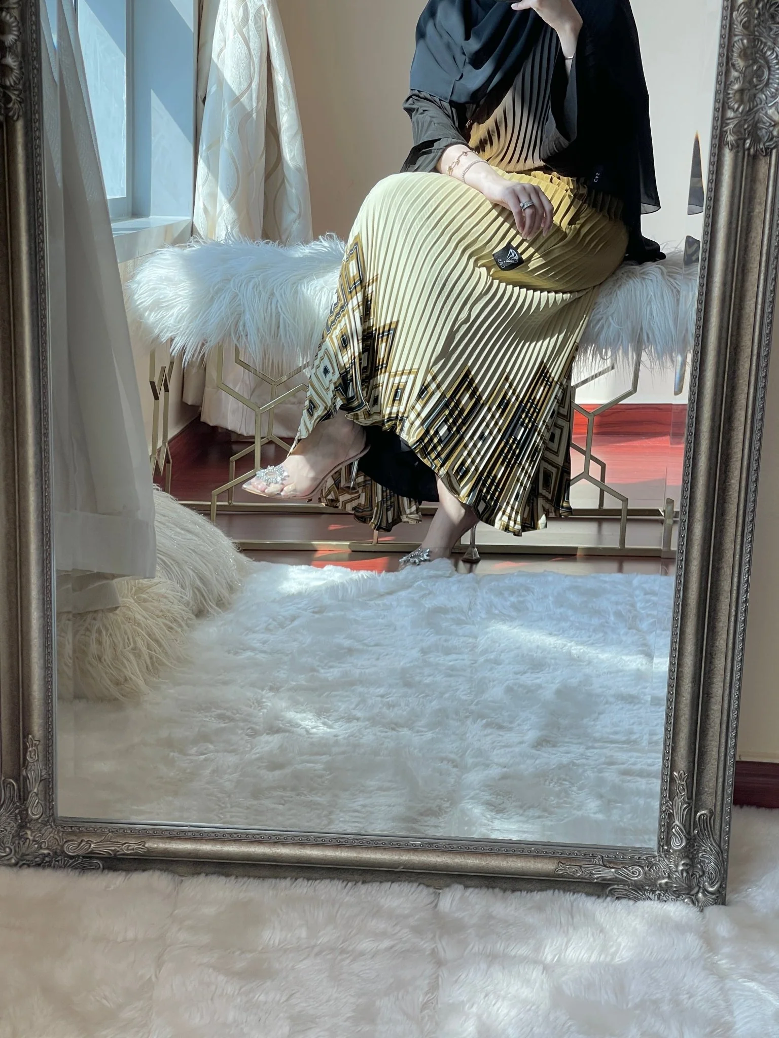 C-Black-Yellow-Ombre-Abaya - Image 4