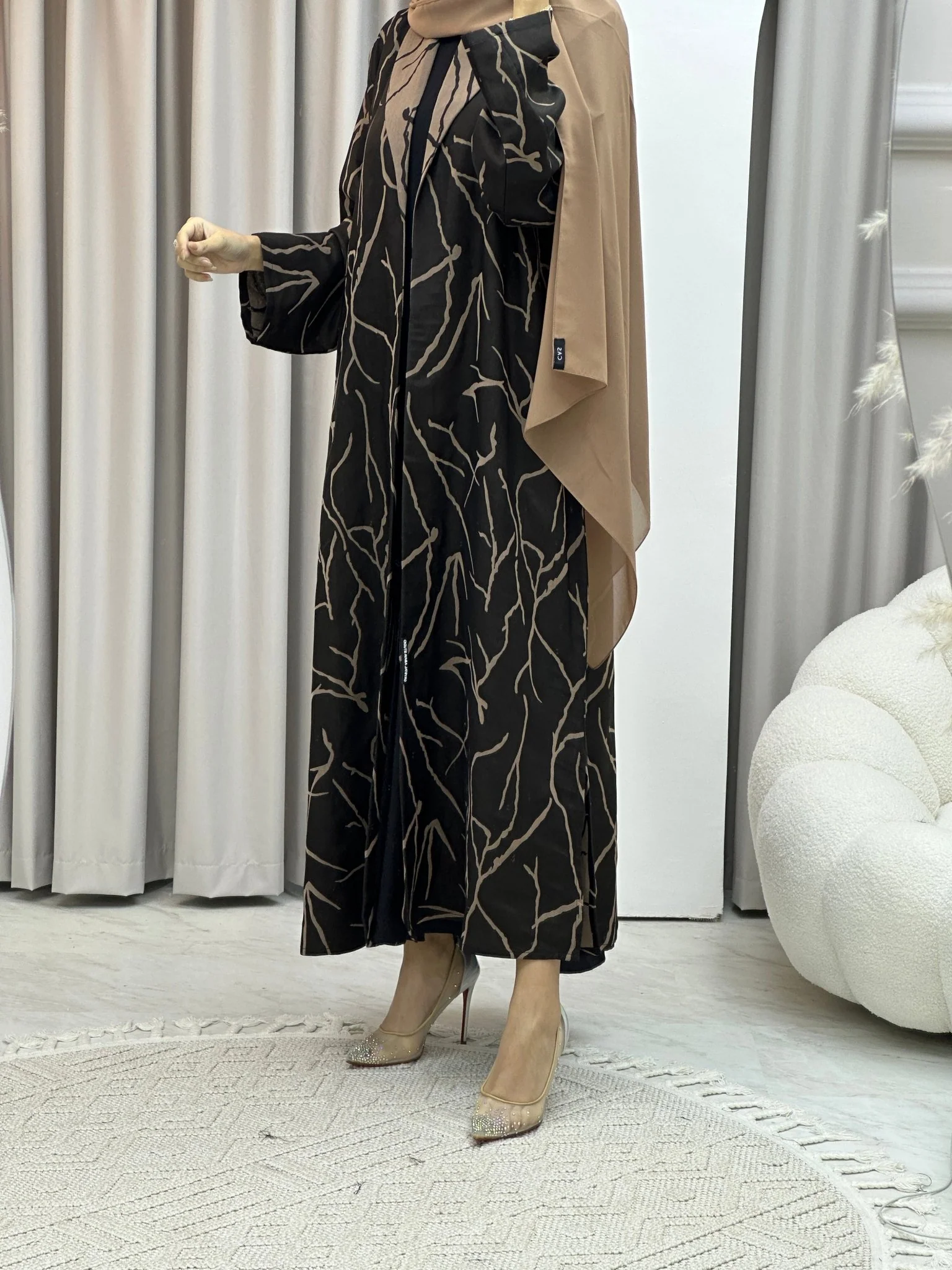 C Paint Stroke Winter Beige Coat Abaya - Image 6