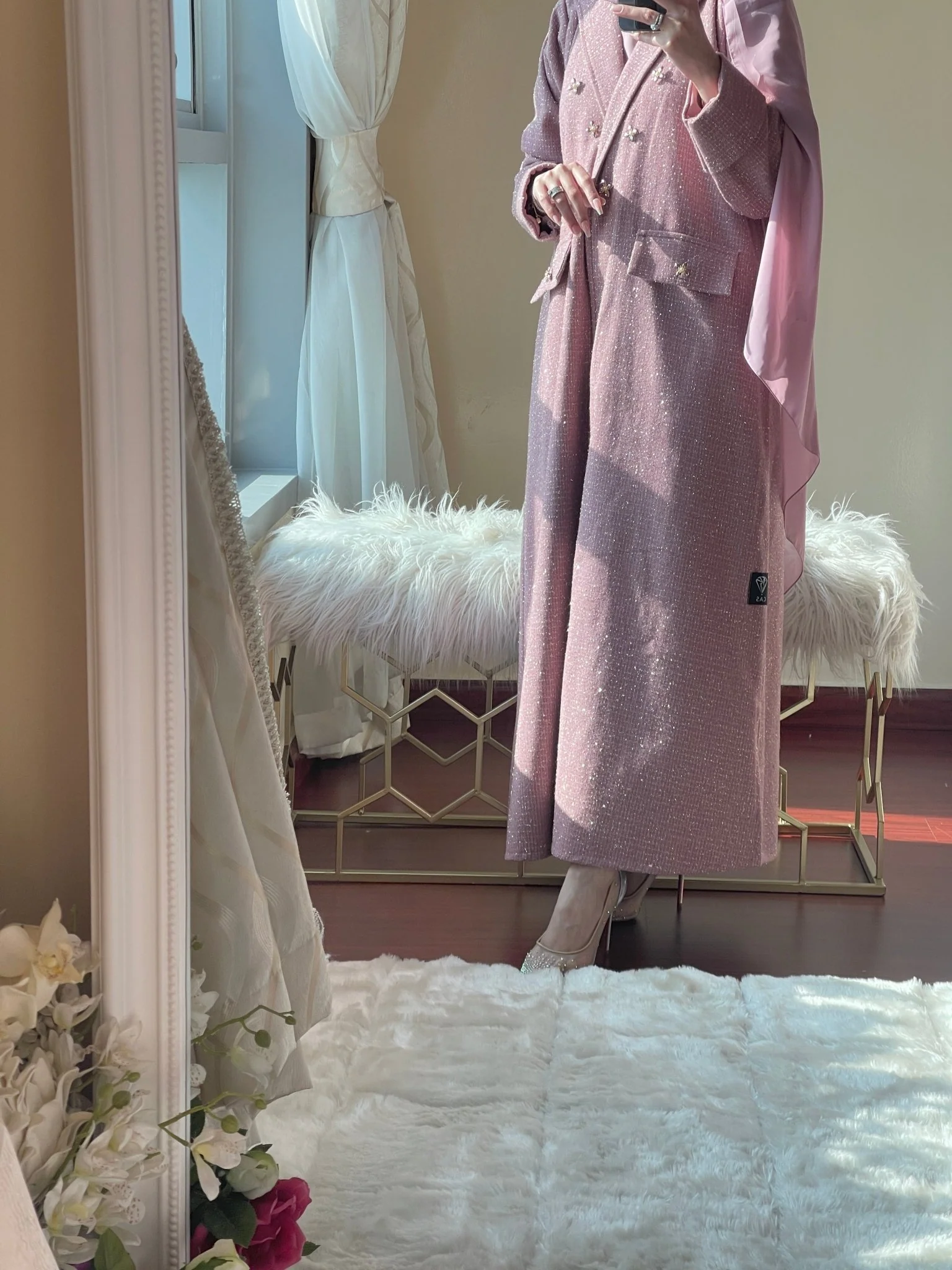 C-Pink-Gold-Tweed-Abaya - Image 12