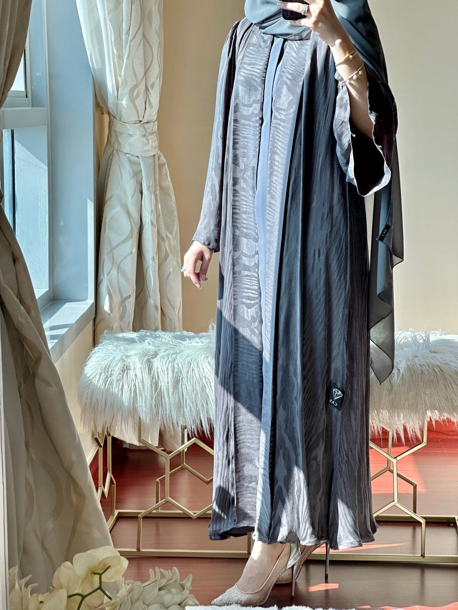 C-Printed Grey Jacquard Abaya - Image 3