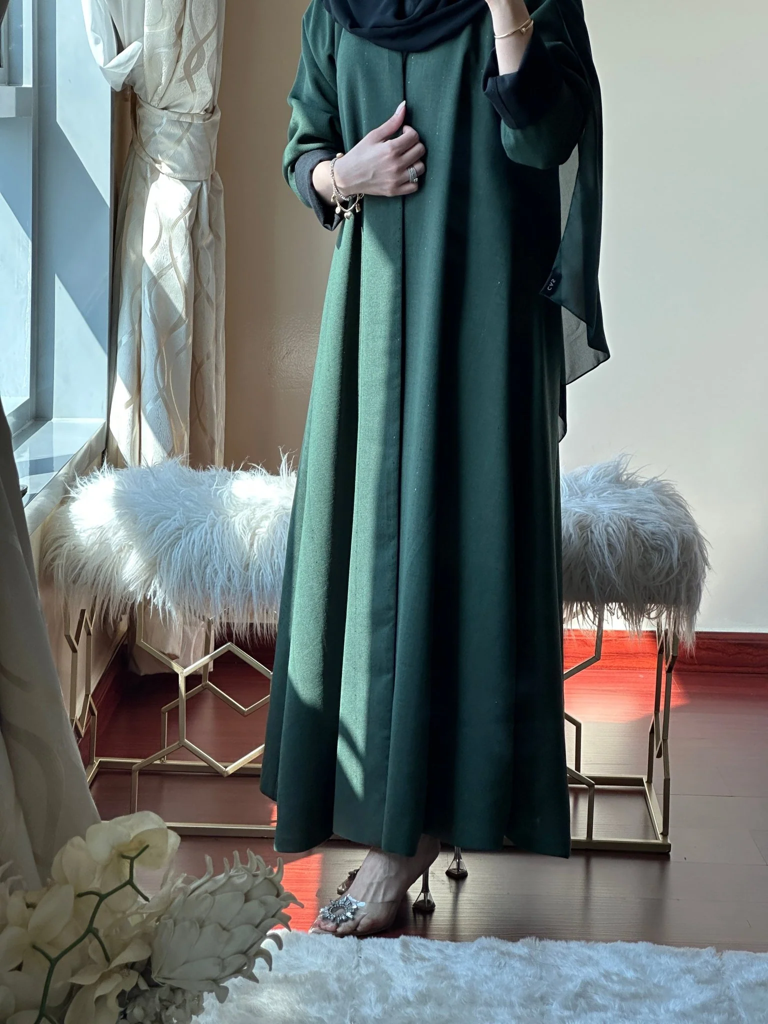 C-Reversible-Black-Green-Linen-Abaya - Image 7