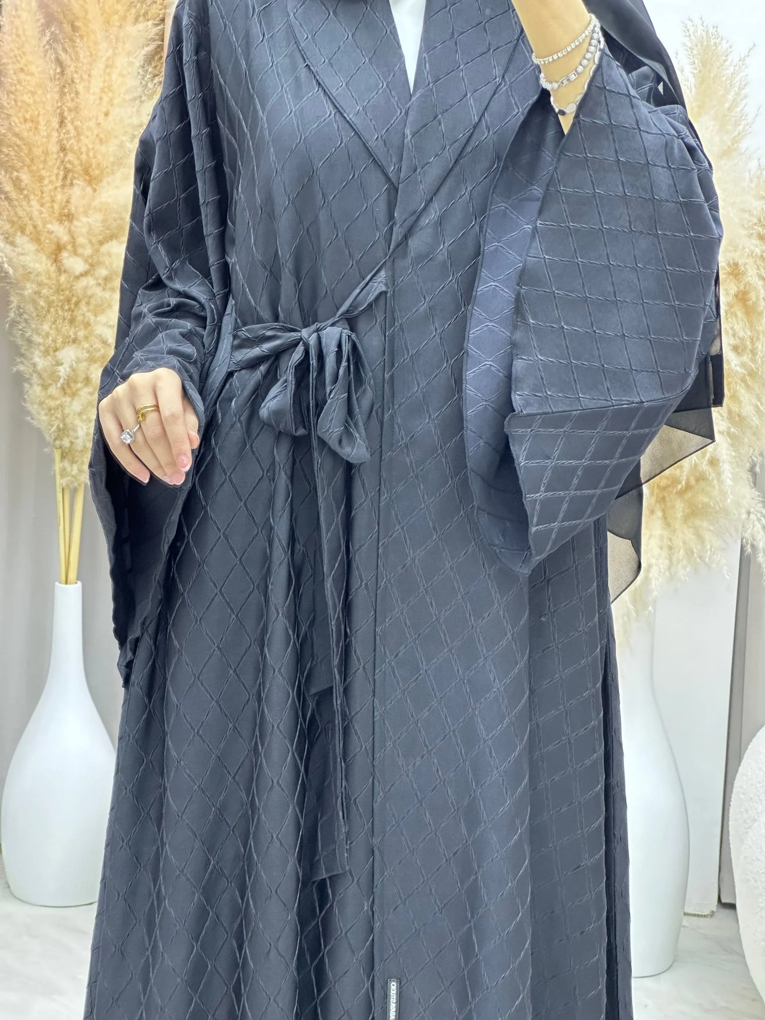 C RTW 0005-02 Black Overlap Silk Abaya - Image 3