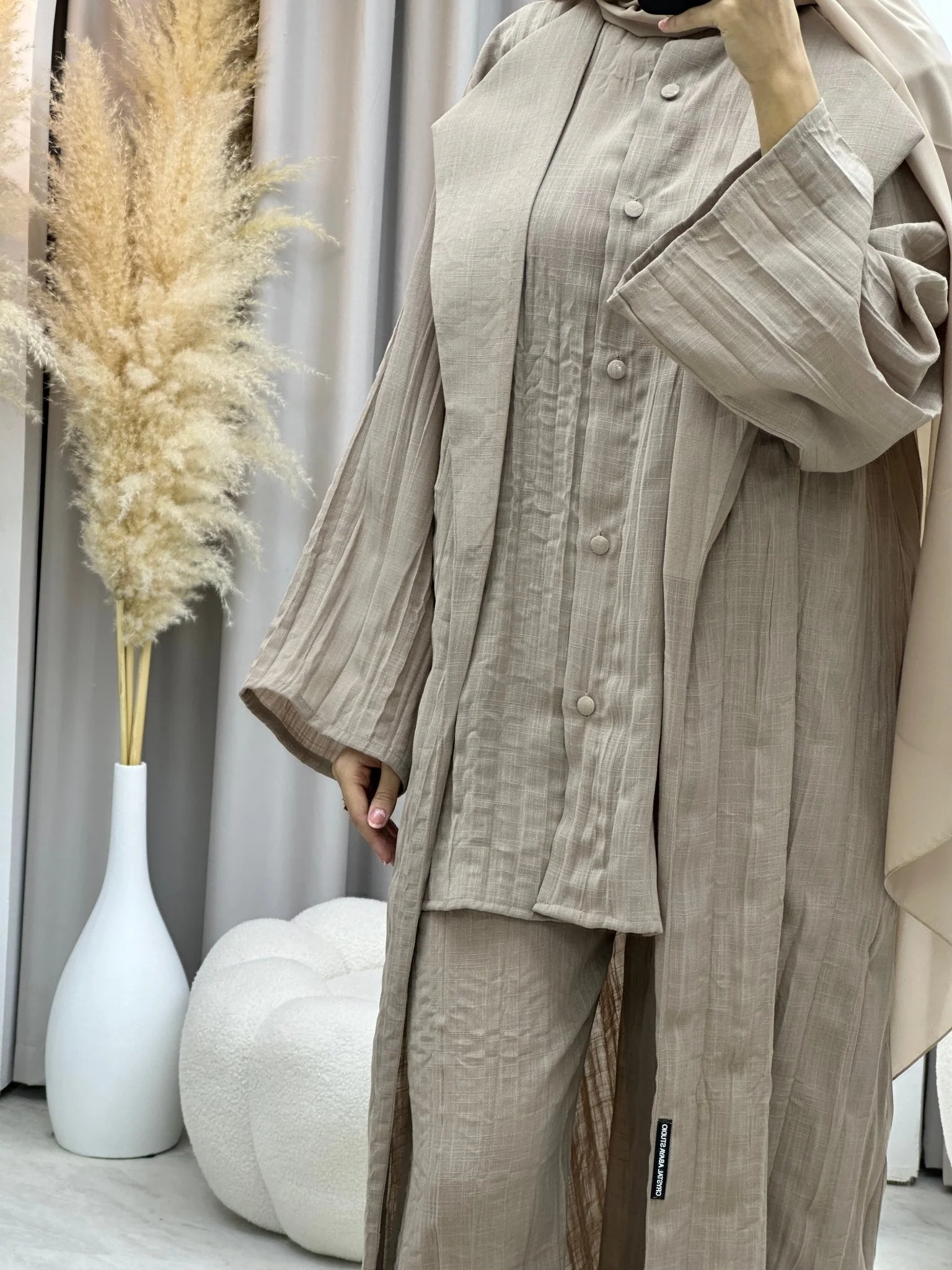 C RTW 0008-02 Tan Summer Pleated Linen Travel Set - Image 16